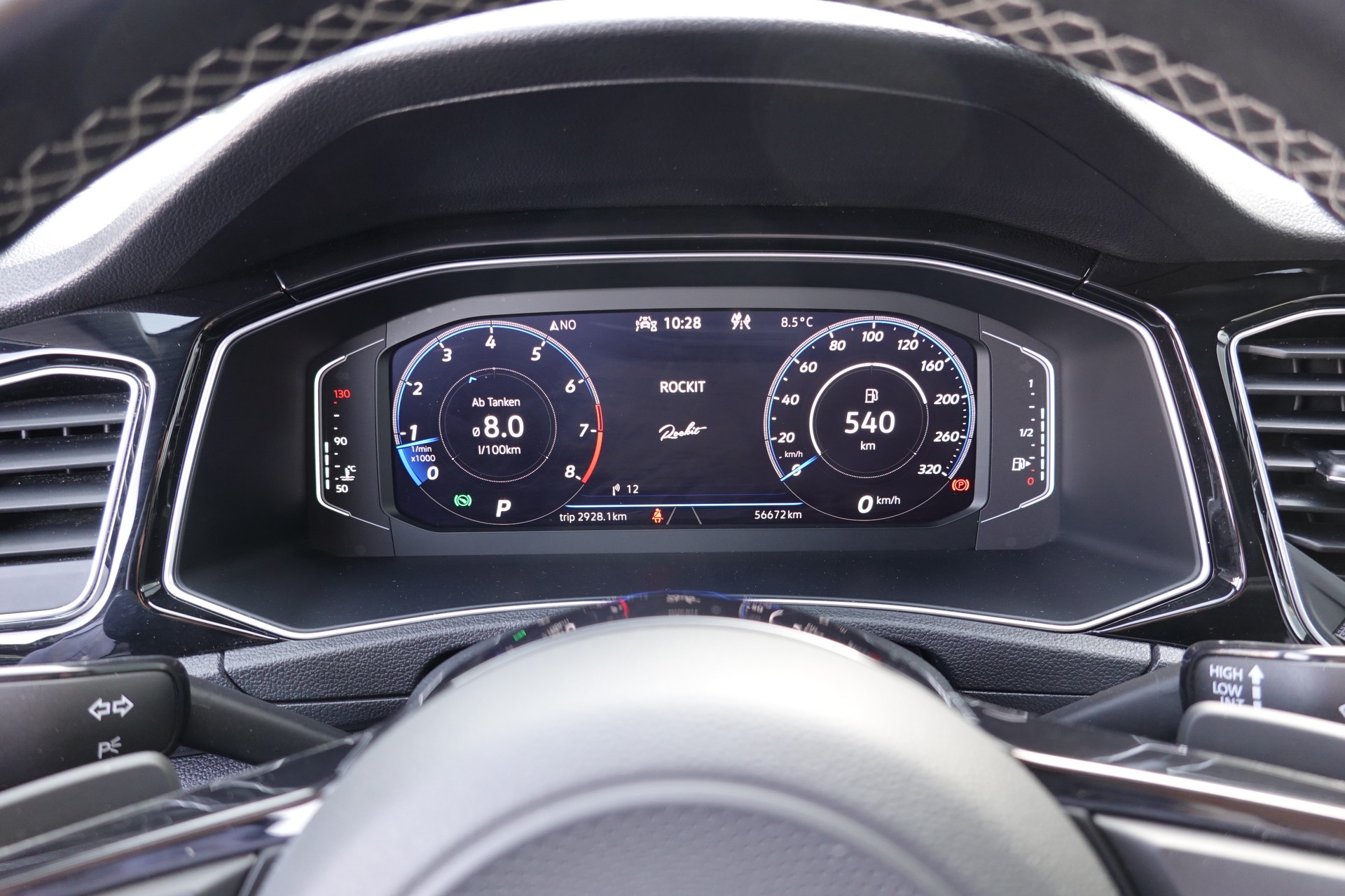 VW T-ROC 2.0 TSI - R - DSG - 4MOTION - 301 PS-image-10