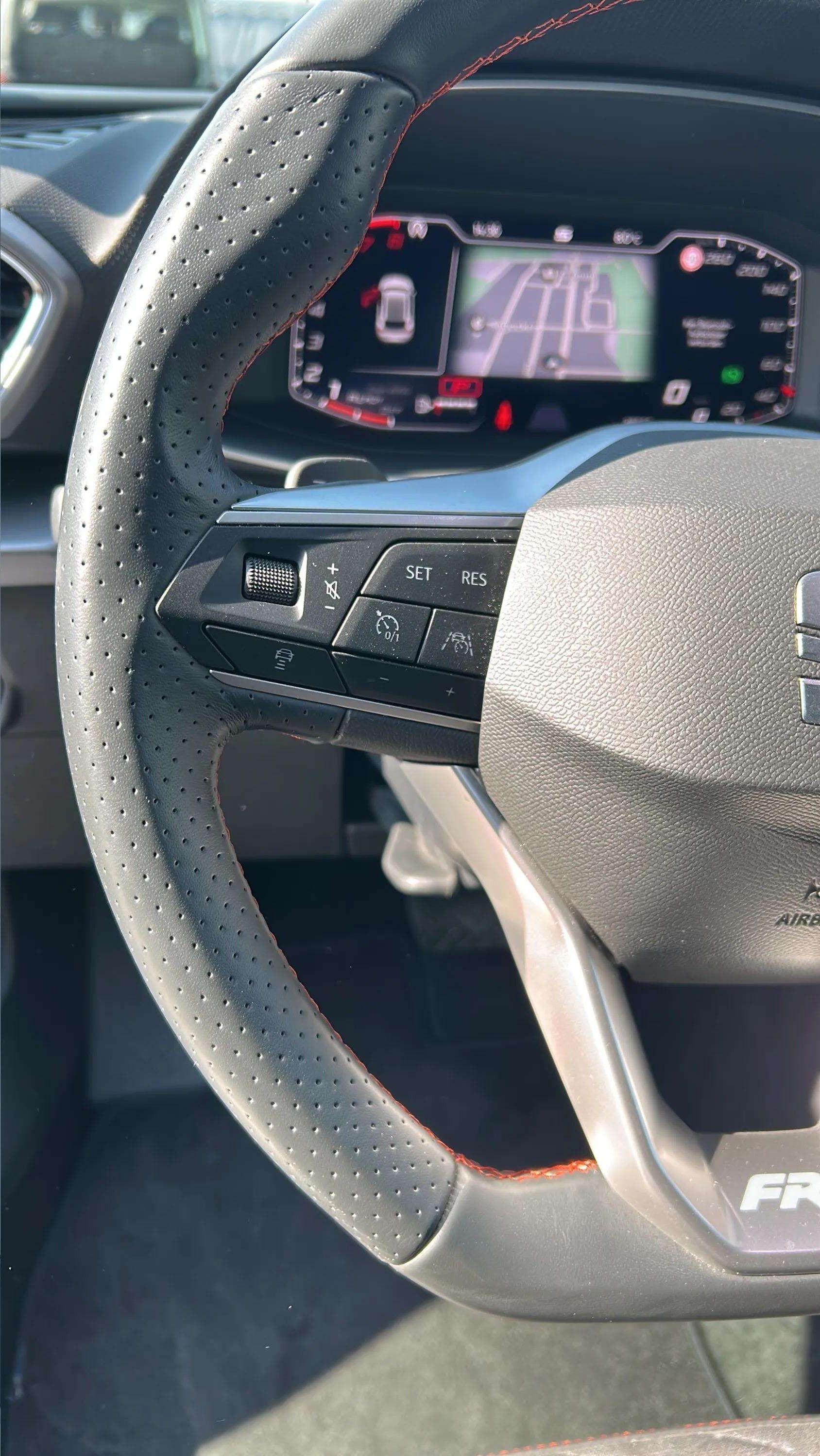 SEAT Leon 1.5 eTSI mHEV DSG FR mit 5J Werksgarantie oder bis 100000km-image-23