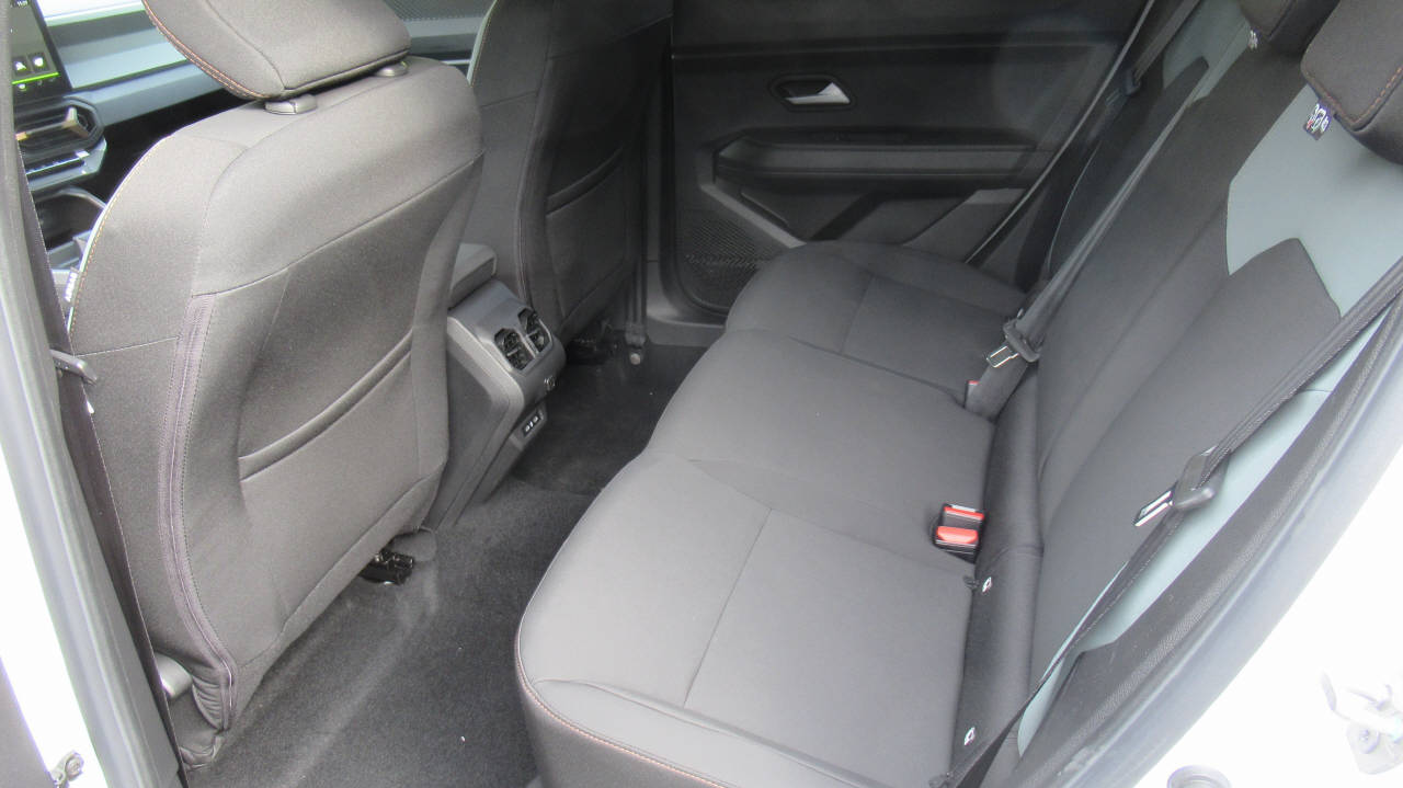 DACIA Bigster 1.8 Hybrid Extreme-image-9