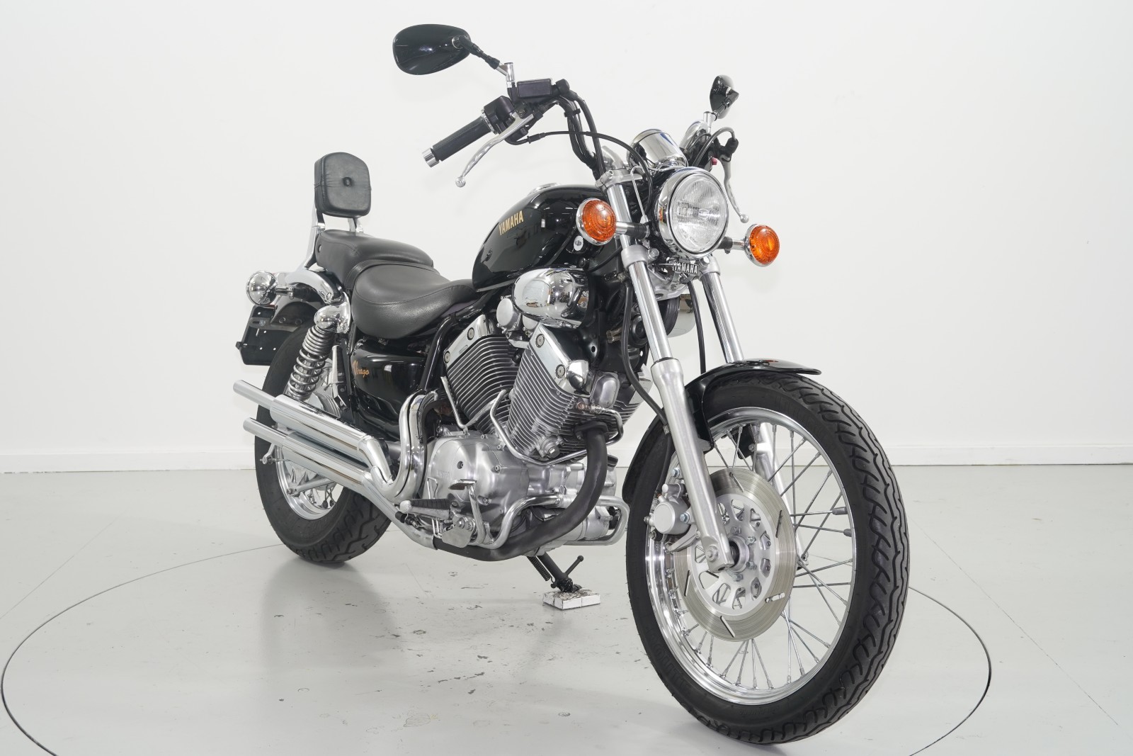 YAMAHA XV 535-showroom-element-1