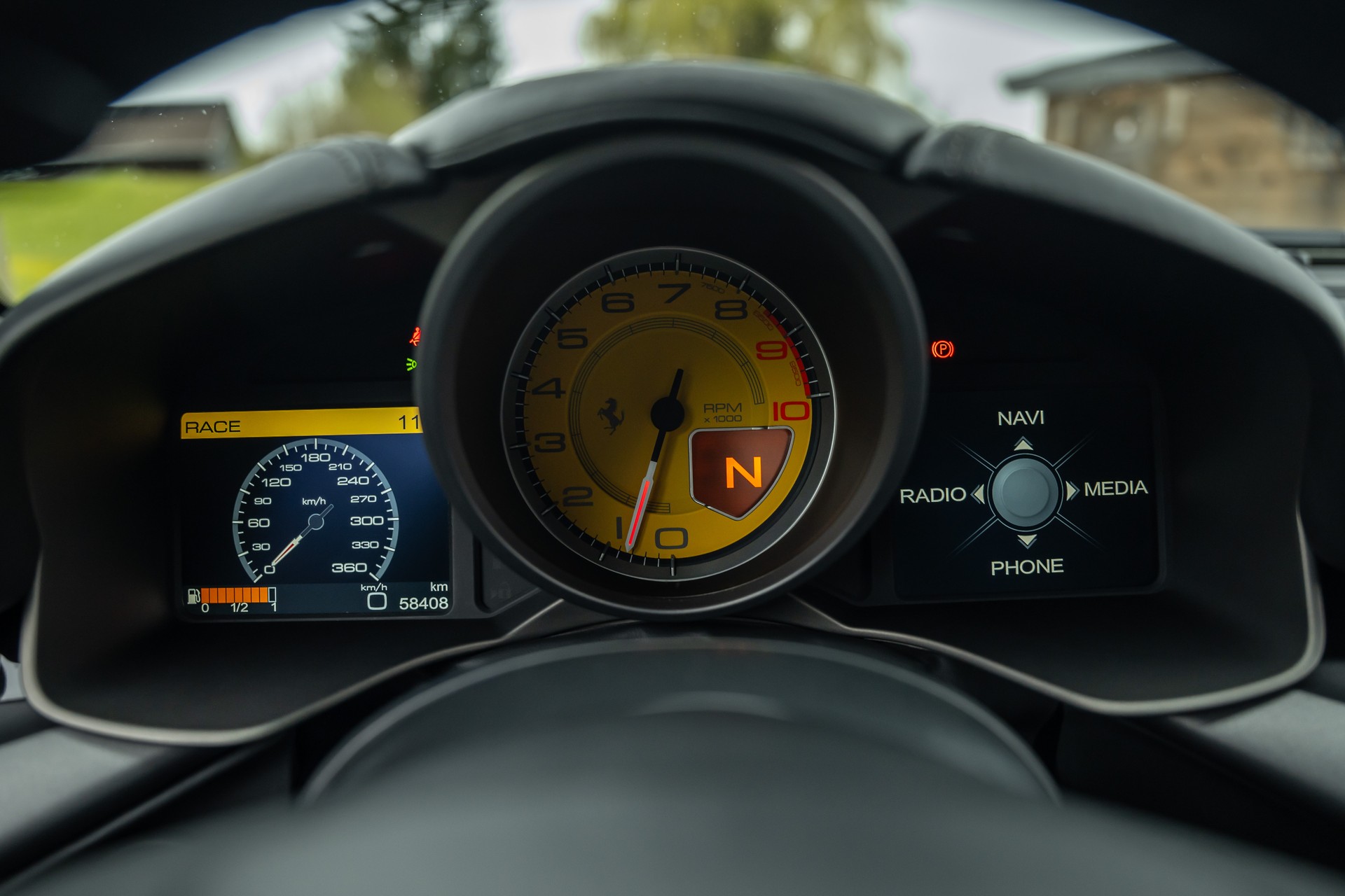 FERRARI F12 Berlinetta-image-23