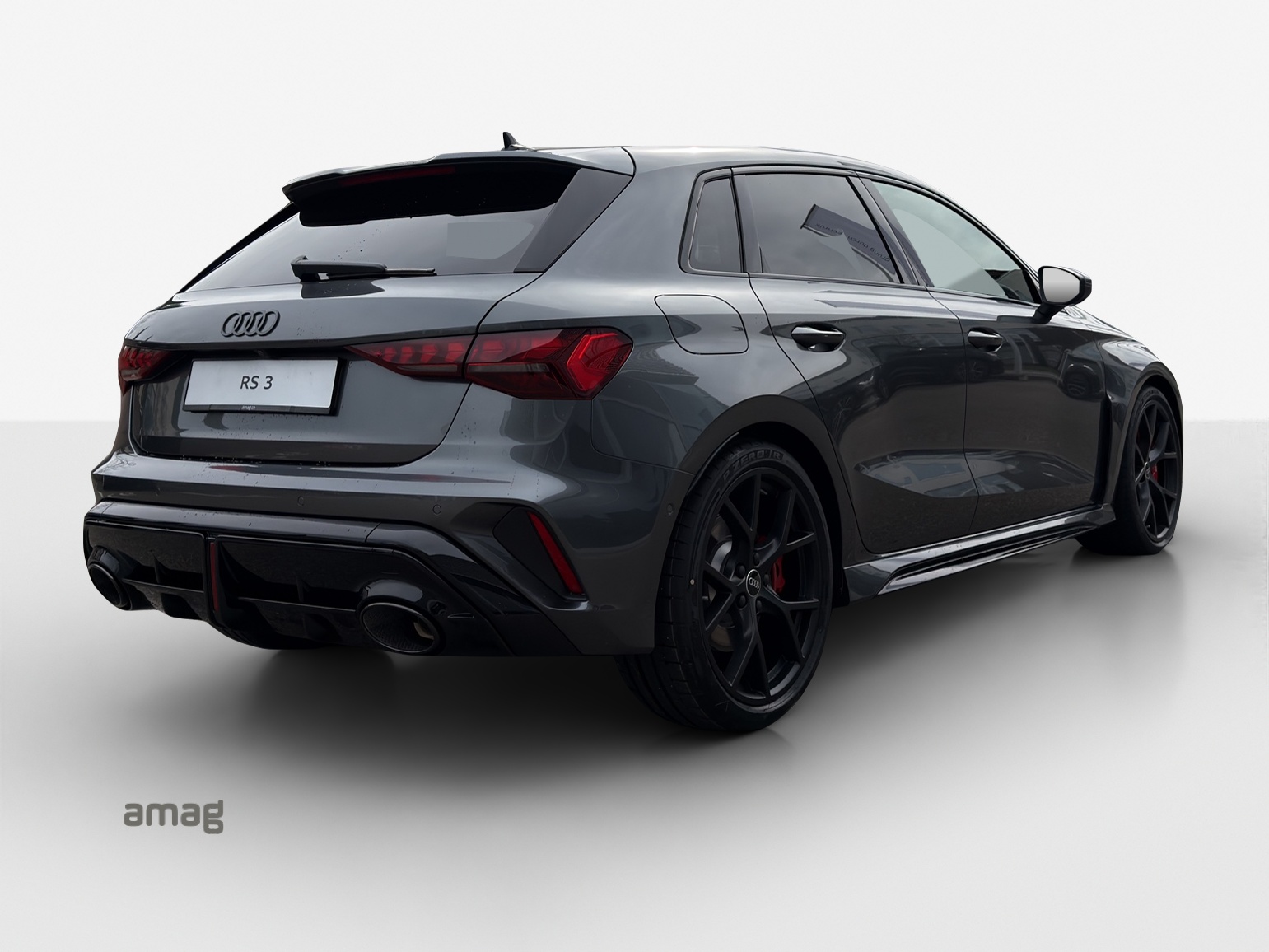 AUDI RS3 Sportback 2.5 TSI quattro S-tronic-image-4