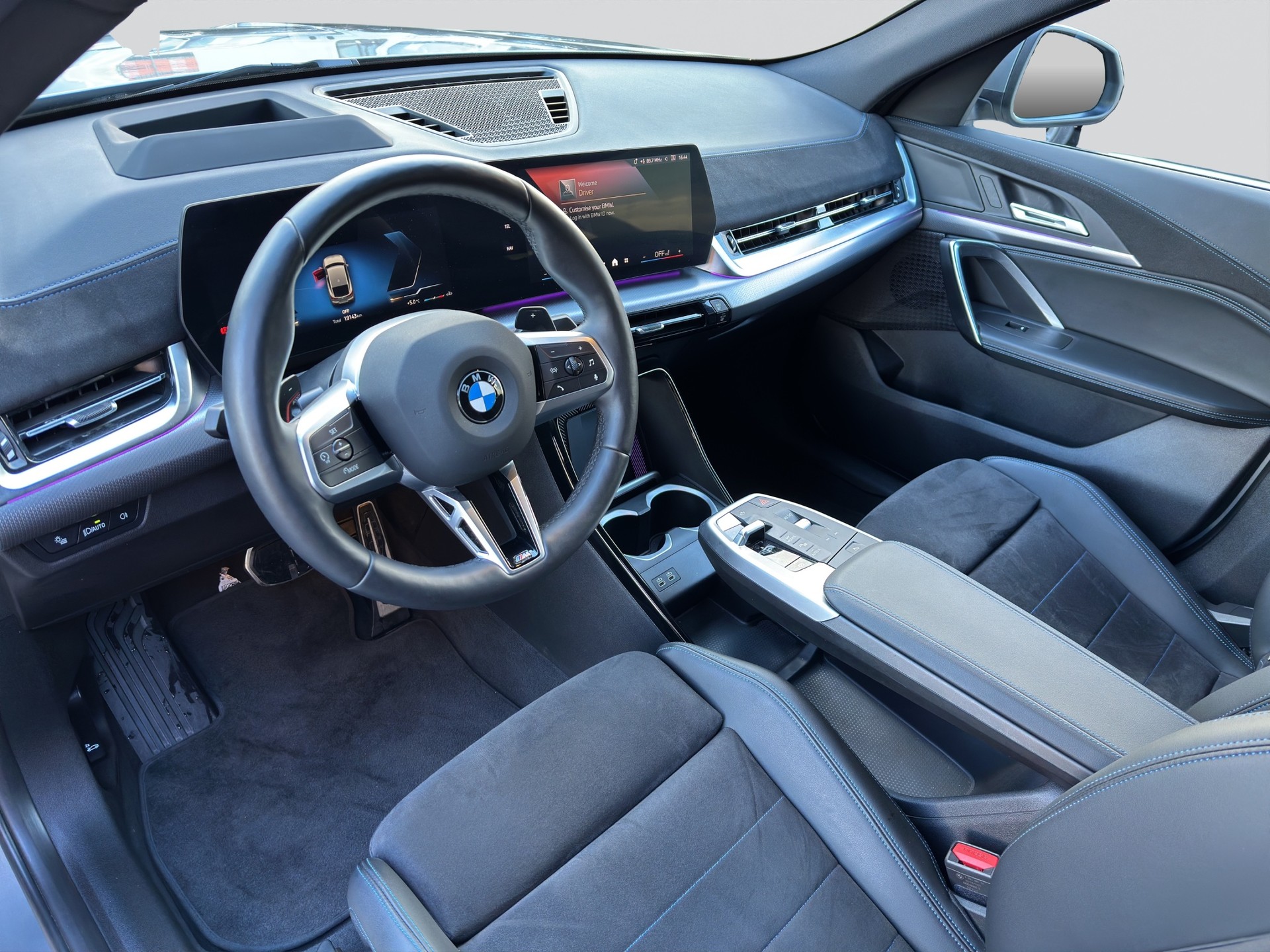 BMW X2 sDrive 20i M Sport Iconic Glow-image-6
