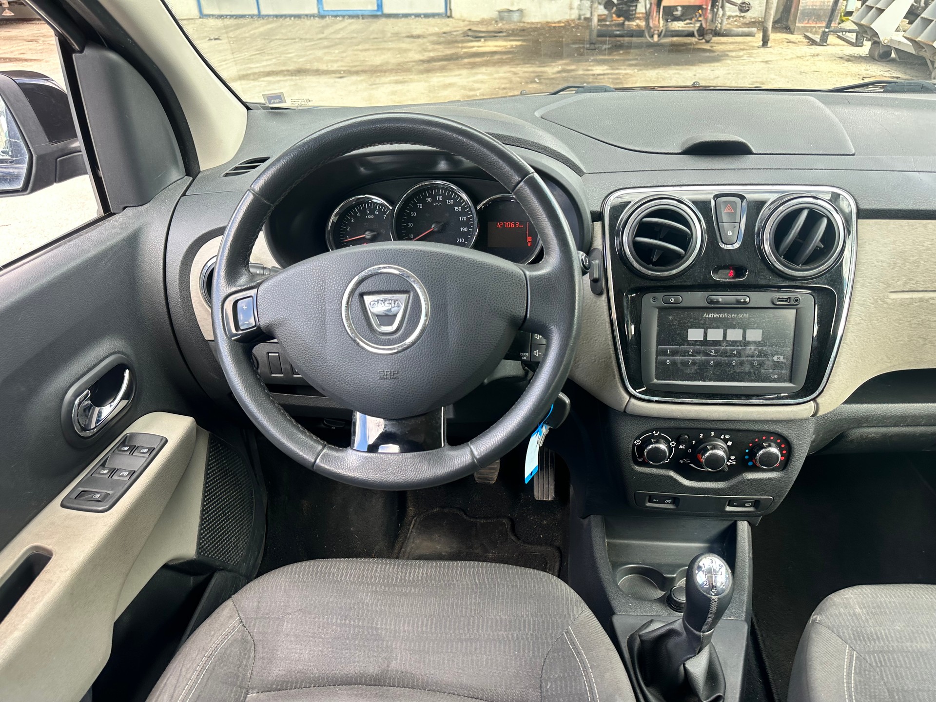 DACIA Lodgy 1.2 Turbo Ambiance 7PL-image-10