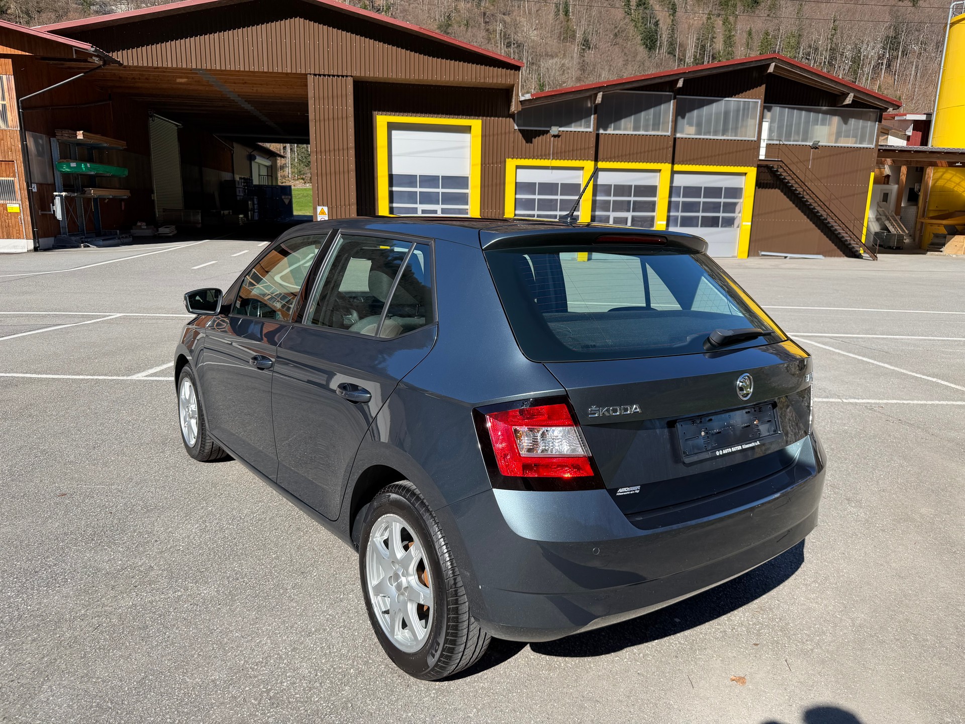 SKODA Fabia 1.0 Active-image-2