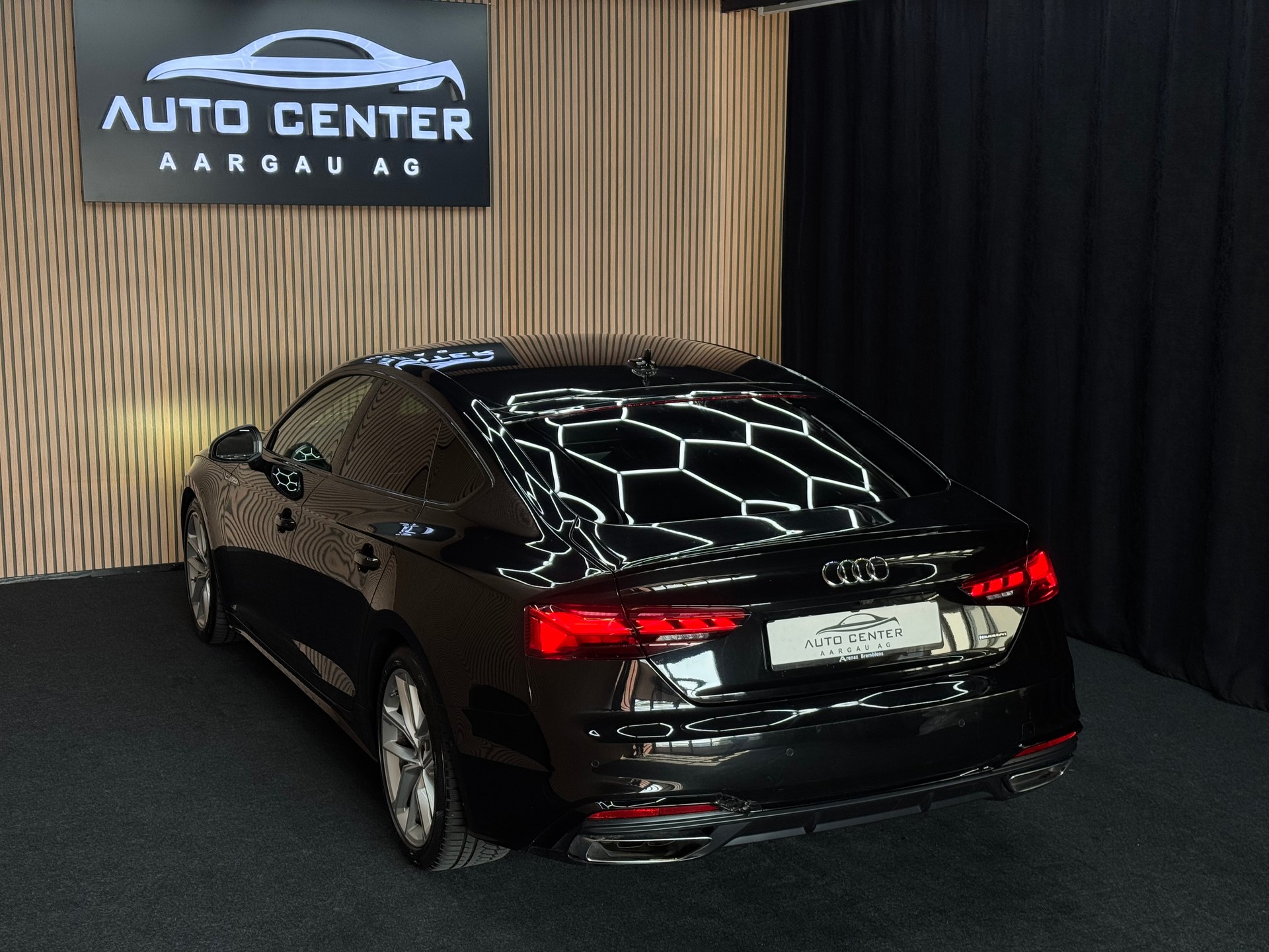 AUDI A5 Sportback 2.0 40 TDI S Line quattro S-Tronic | 1 Jahr Garantie | Facelift | *ab CHF 199.-/ Monat*-image-3