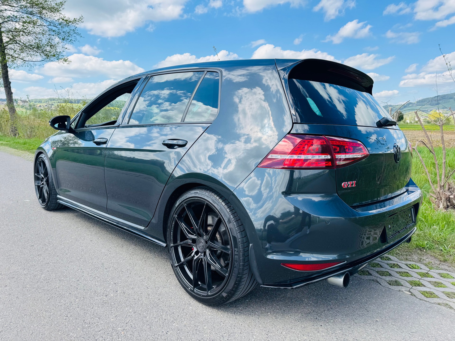 VW Golf 2.0 TSI GTI Performance DSG FRISCH MFK-image-11