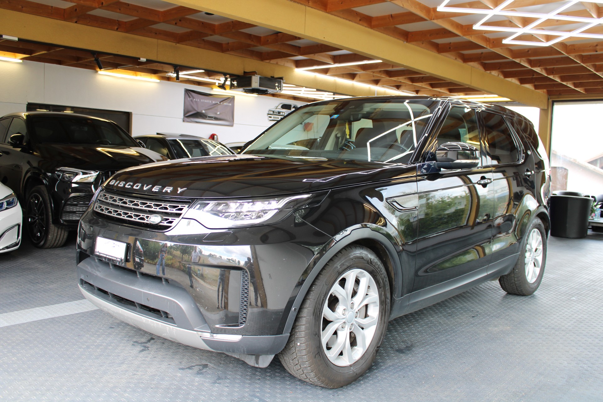 LAND ROVER Discovery 3.0 SDV6 HSE Automatic-image-0