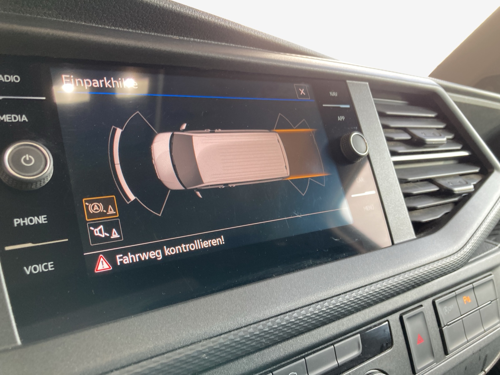 VW T6.1 2.0 TDI 4Motion-image-14