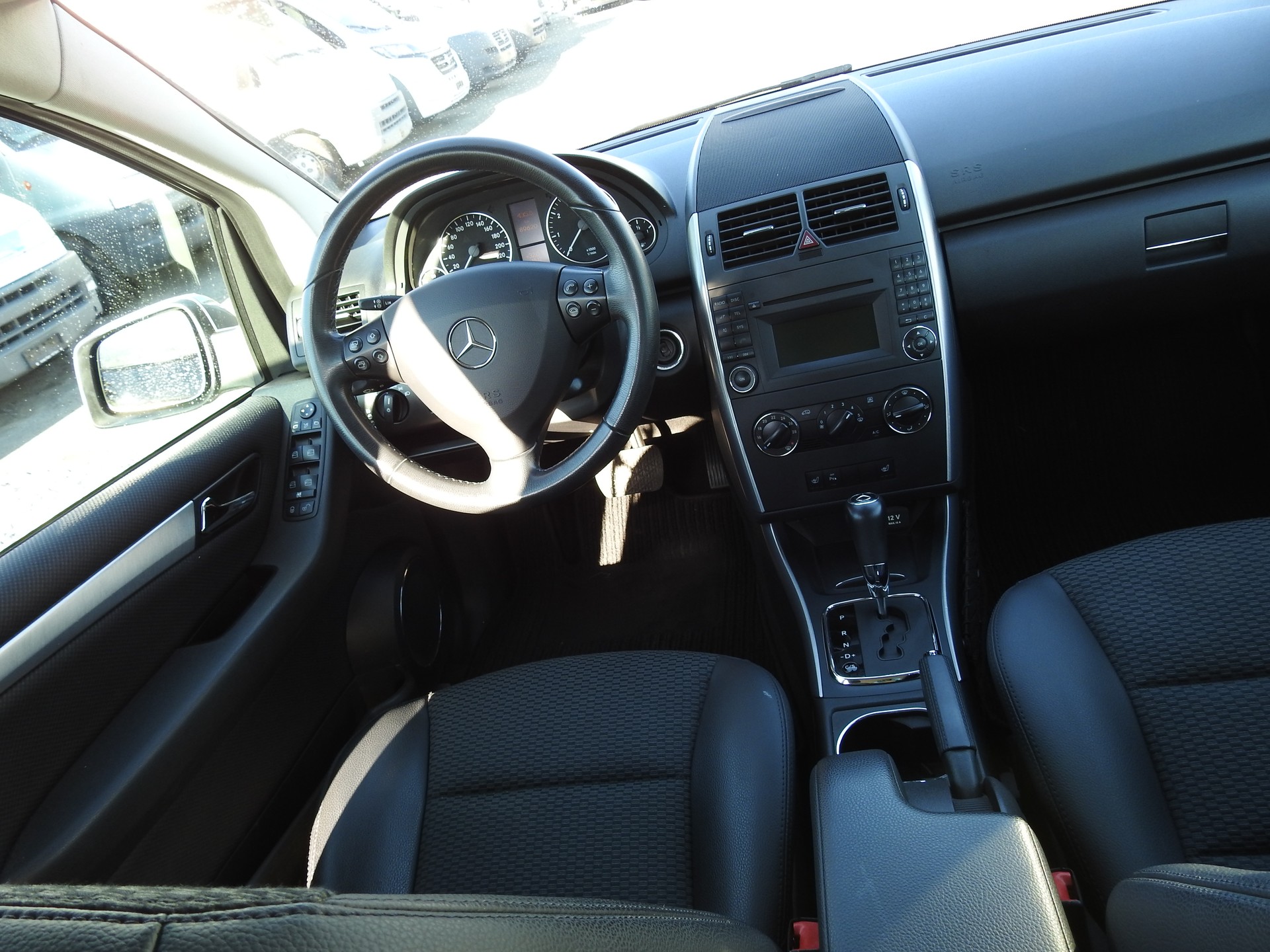MERCEDES-BENZ A 180 (170) Avantgarde-image-17