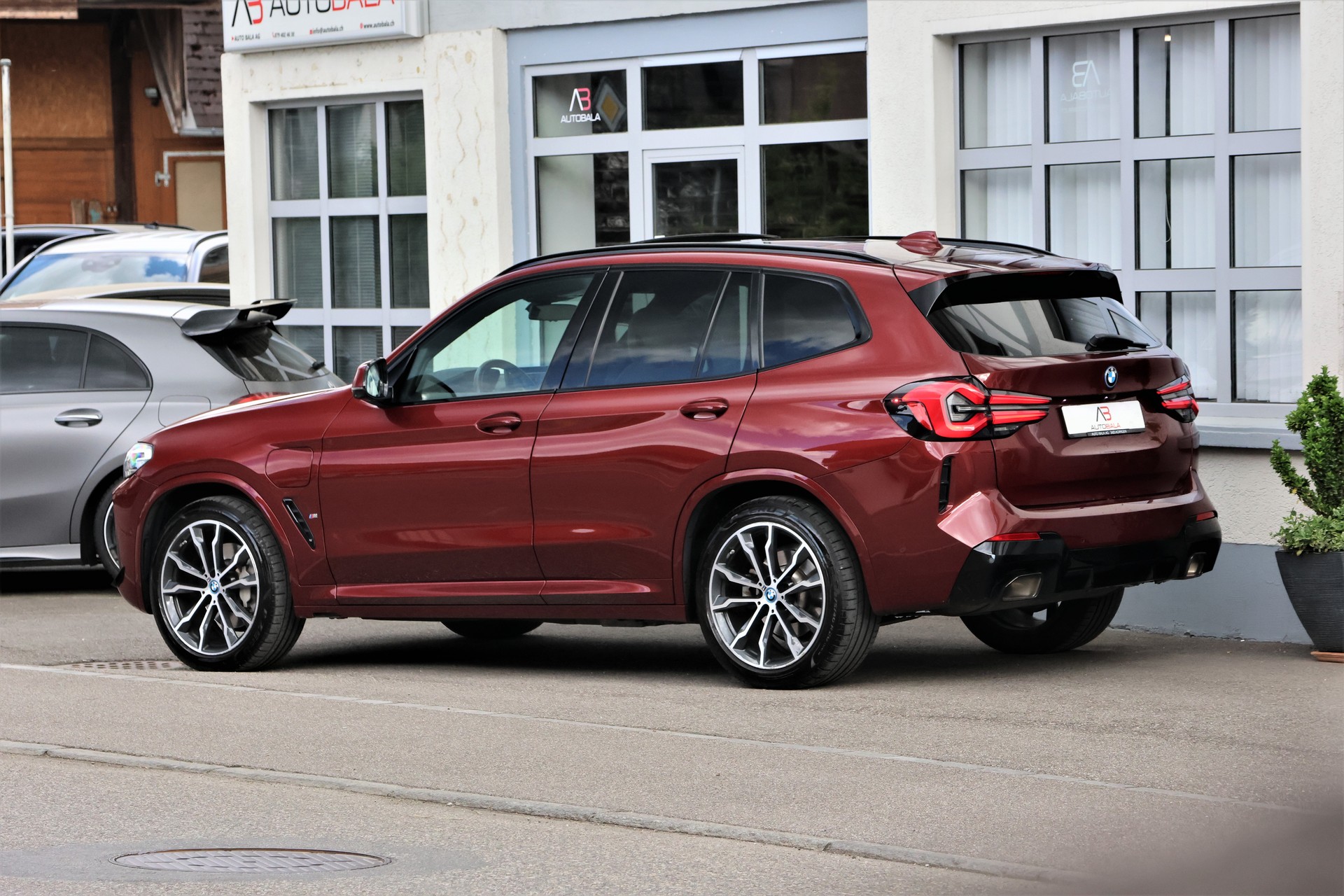 BMW X3 xDrive 30e M Sport (CH) + 2.0T AHK-image-4