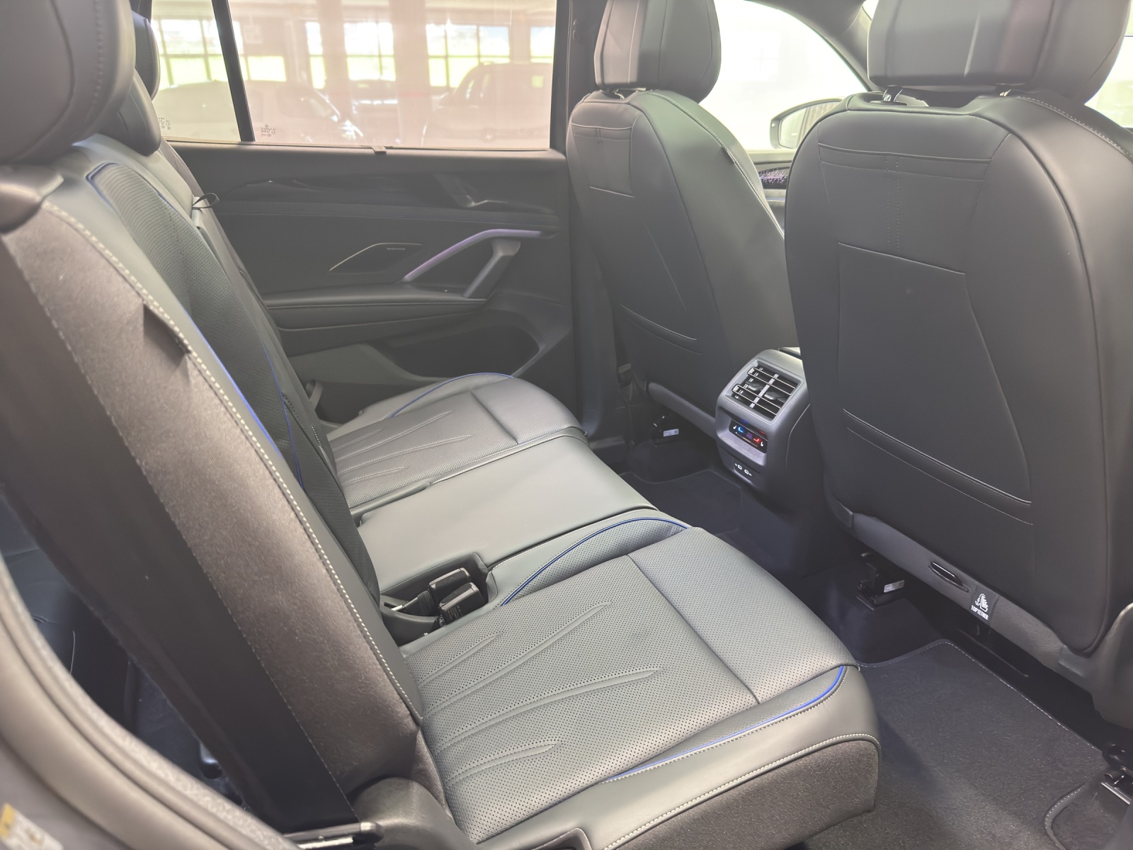 VW Tayron 2.0 TSI R-Line DSG 4motion-image-9