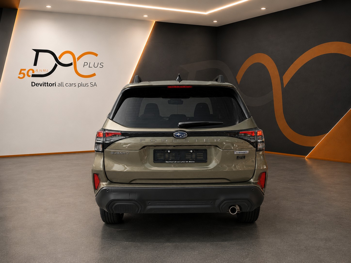 SUBARU Forester Station 2.0i e-Boxer Swiss Plus-image-3