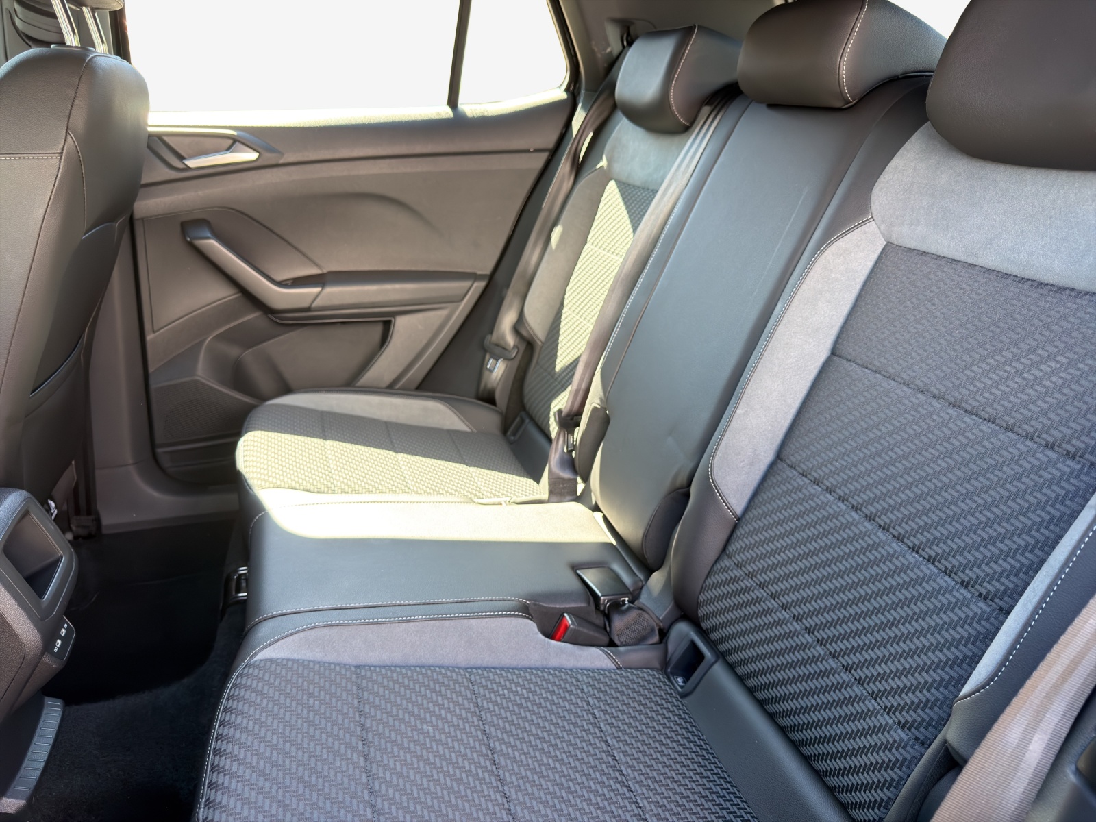 VW T-Cross 1.0 TSI Style DSG-image-11