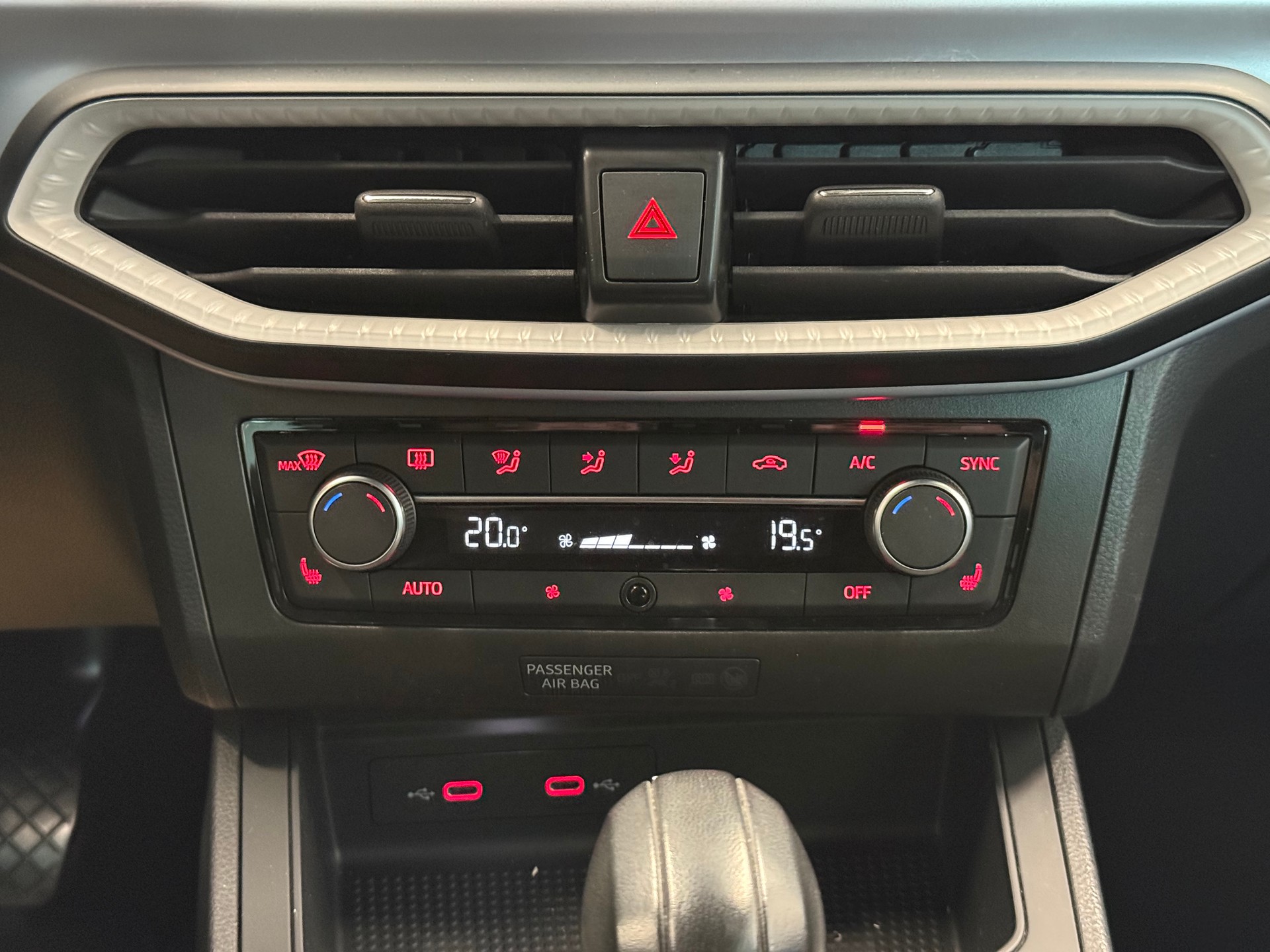 SEAT Ibiza 1.0 EcoTSI FR DSG °° 5 Jahre / 100'000 KM Seat-Garantie °°-image-17