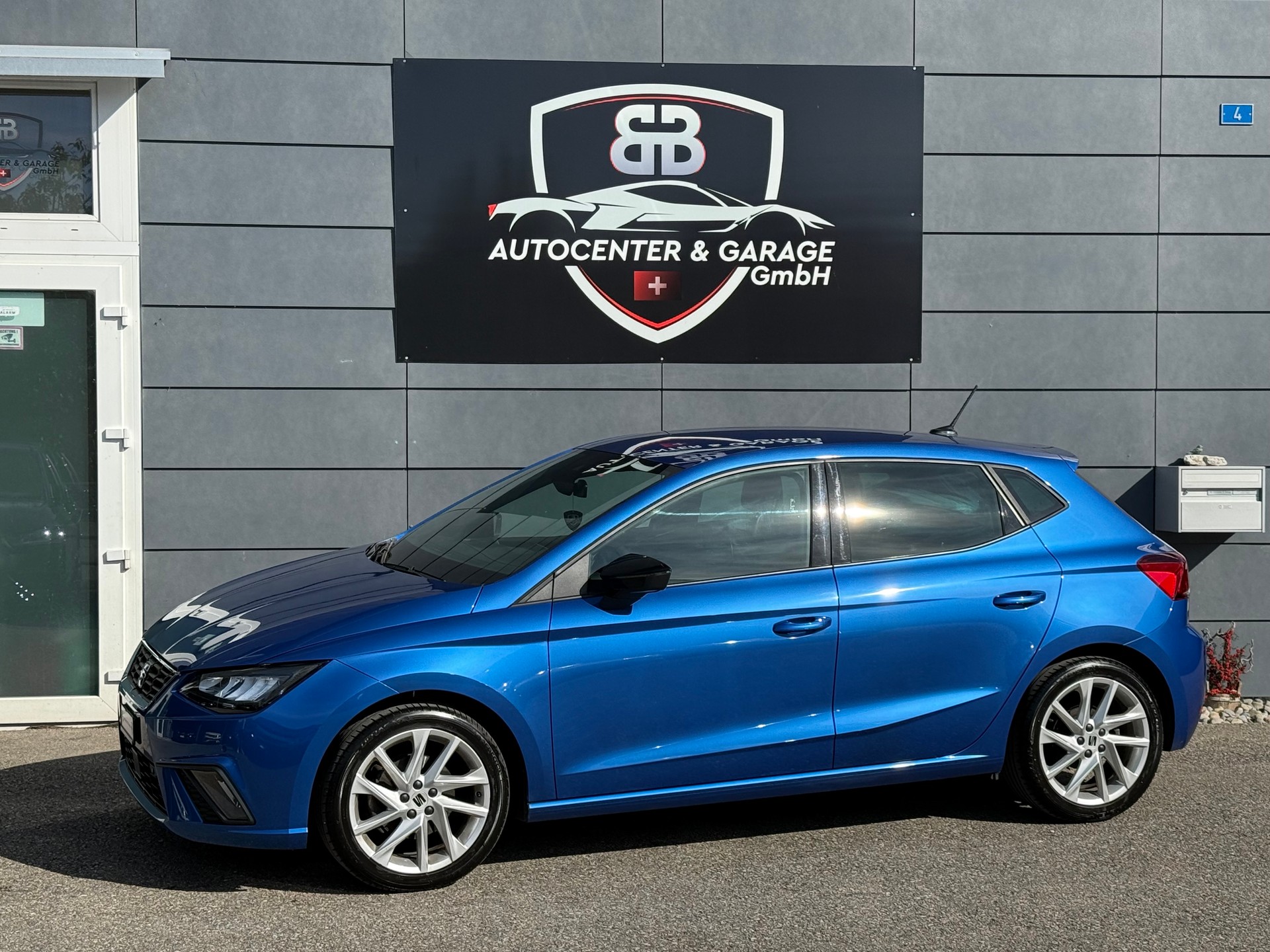 SEAT Ibiza 1.0 EcoTSI FR DSG °° 5 Jahre / 100'000 KM Seat-Garantie °°-image-3