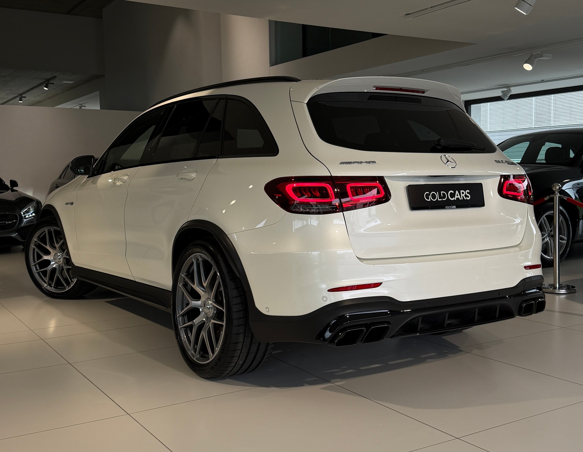 MERCEDES-BENZ GLC 63 S AMG 4Matic 9G-Tronic-image-4