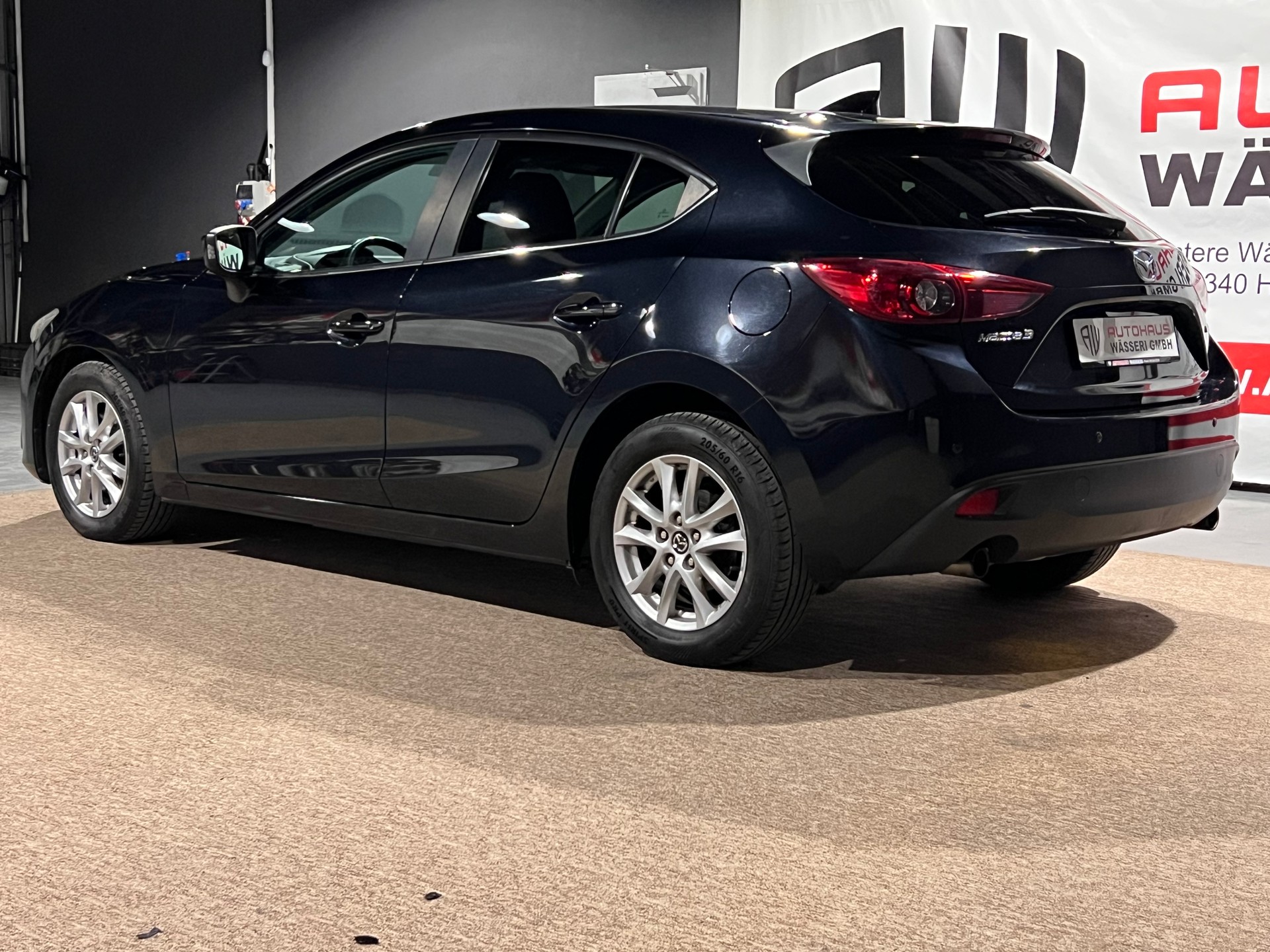MAZDA 3 SKYACTIV-G 120 Ambition-image-4