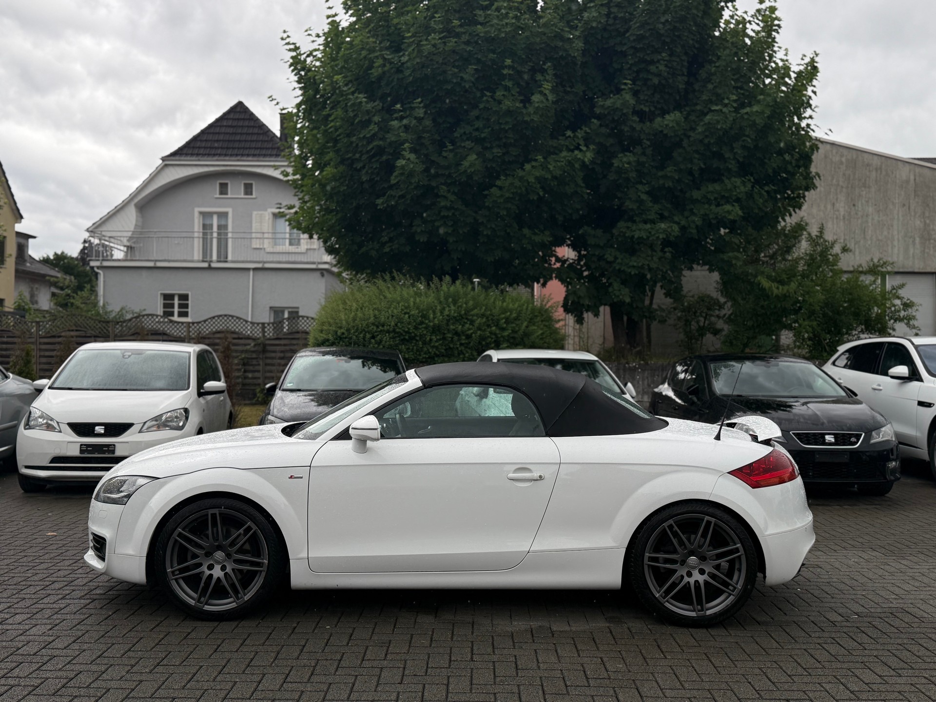 AUDI TT Roadster 2.0 TFSI Style S-Line-showroom-element-2