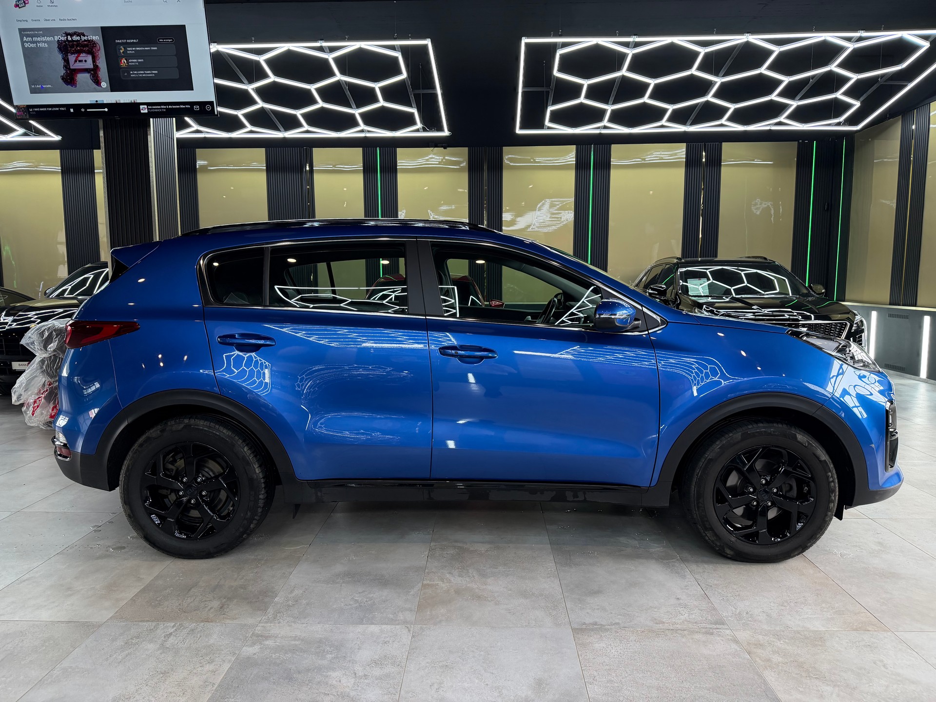 KIA Sportage 1.6CRDi Mild Hybrid Black Edition 4WD DCT-image-3