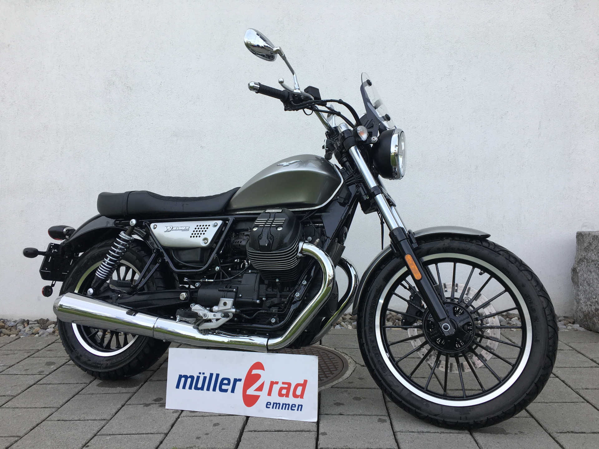 MOTO GUZZI V9 Roamer