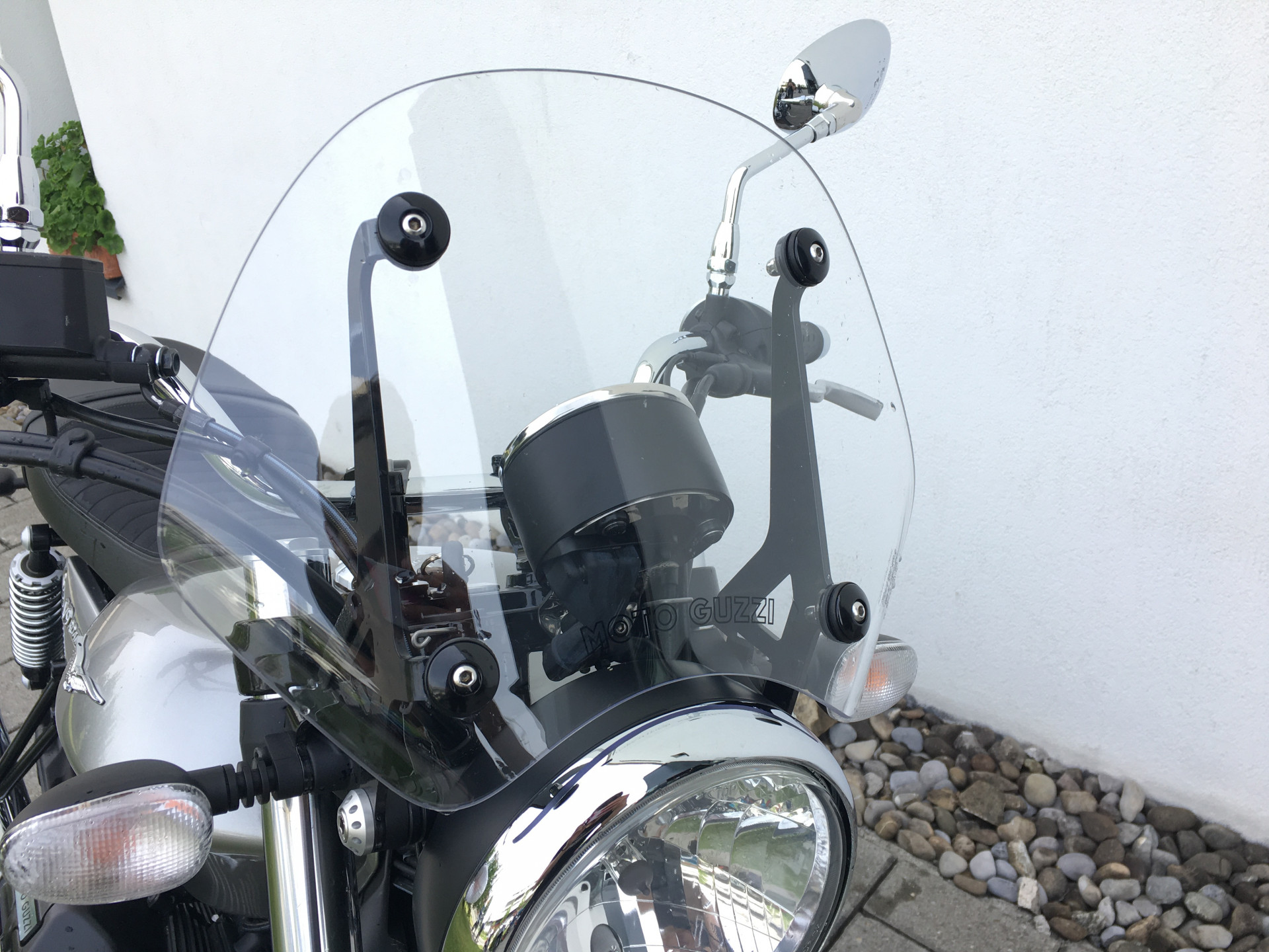 MOTO GUZZI V9 Roamer-showroom-element-3