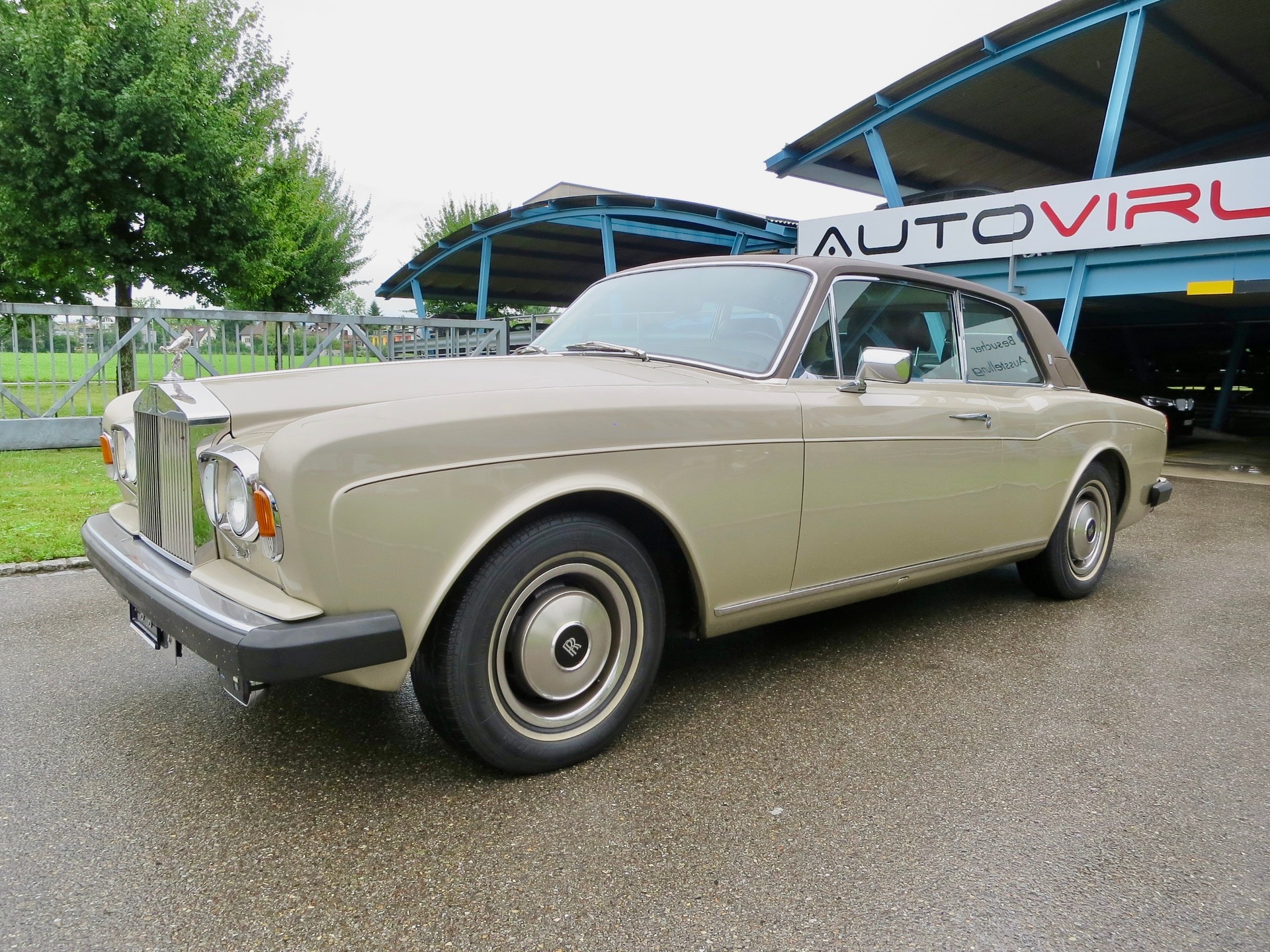 ROLLS-ROYCE Corniche-image-0
