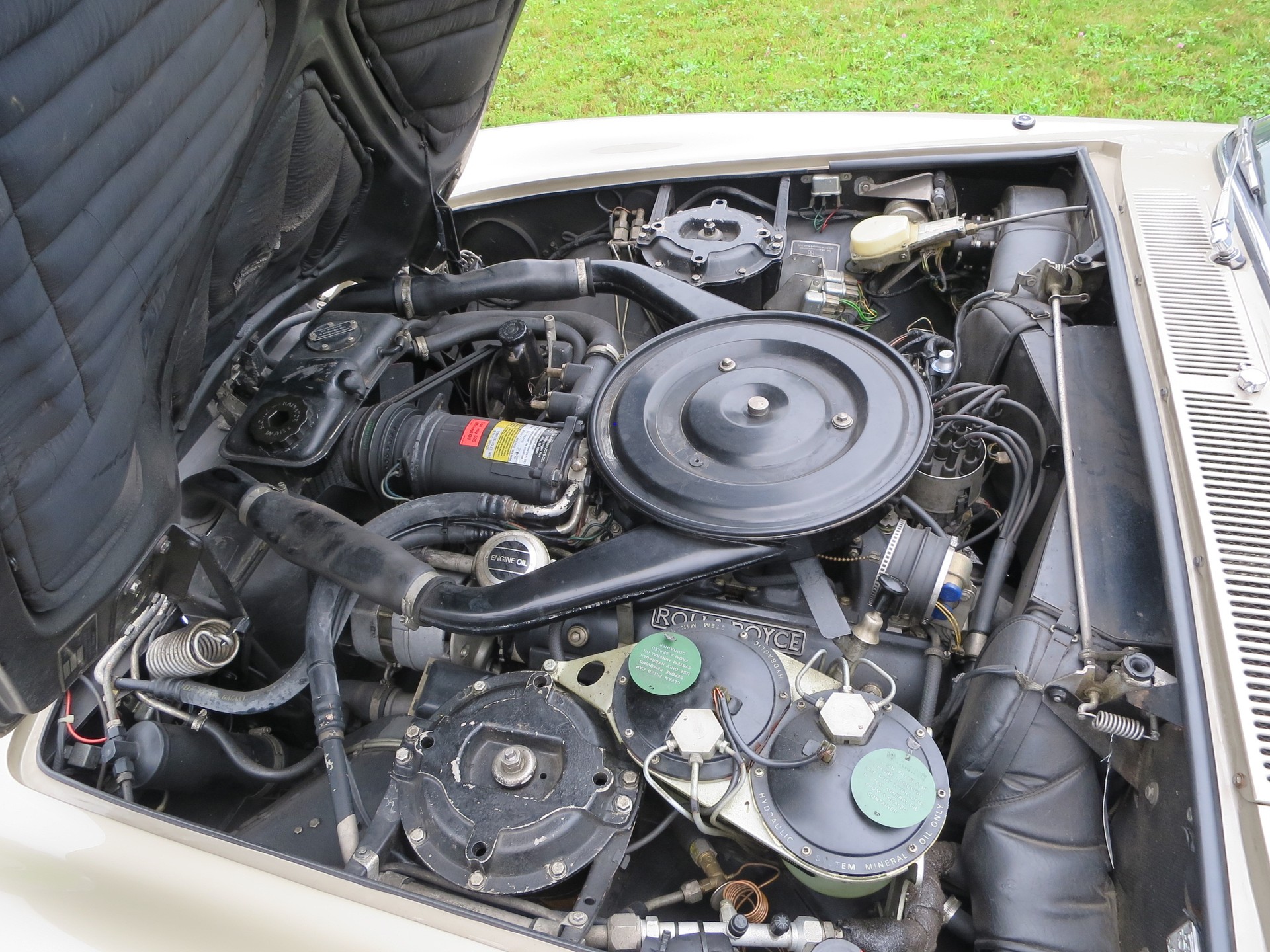ROLLS-ROYCE Corniche-image-11