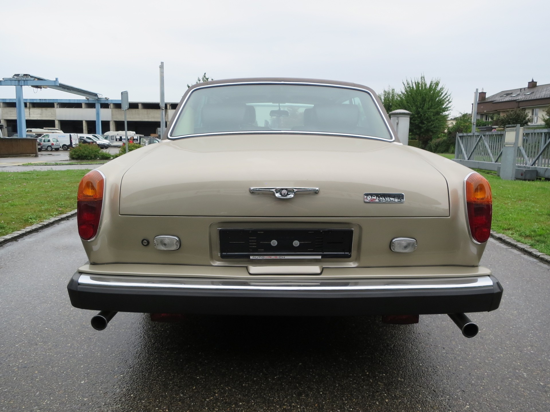 ROLLS-ROYCE Corniche-image-4
