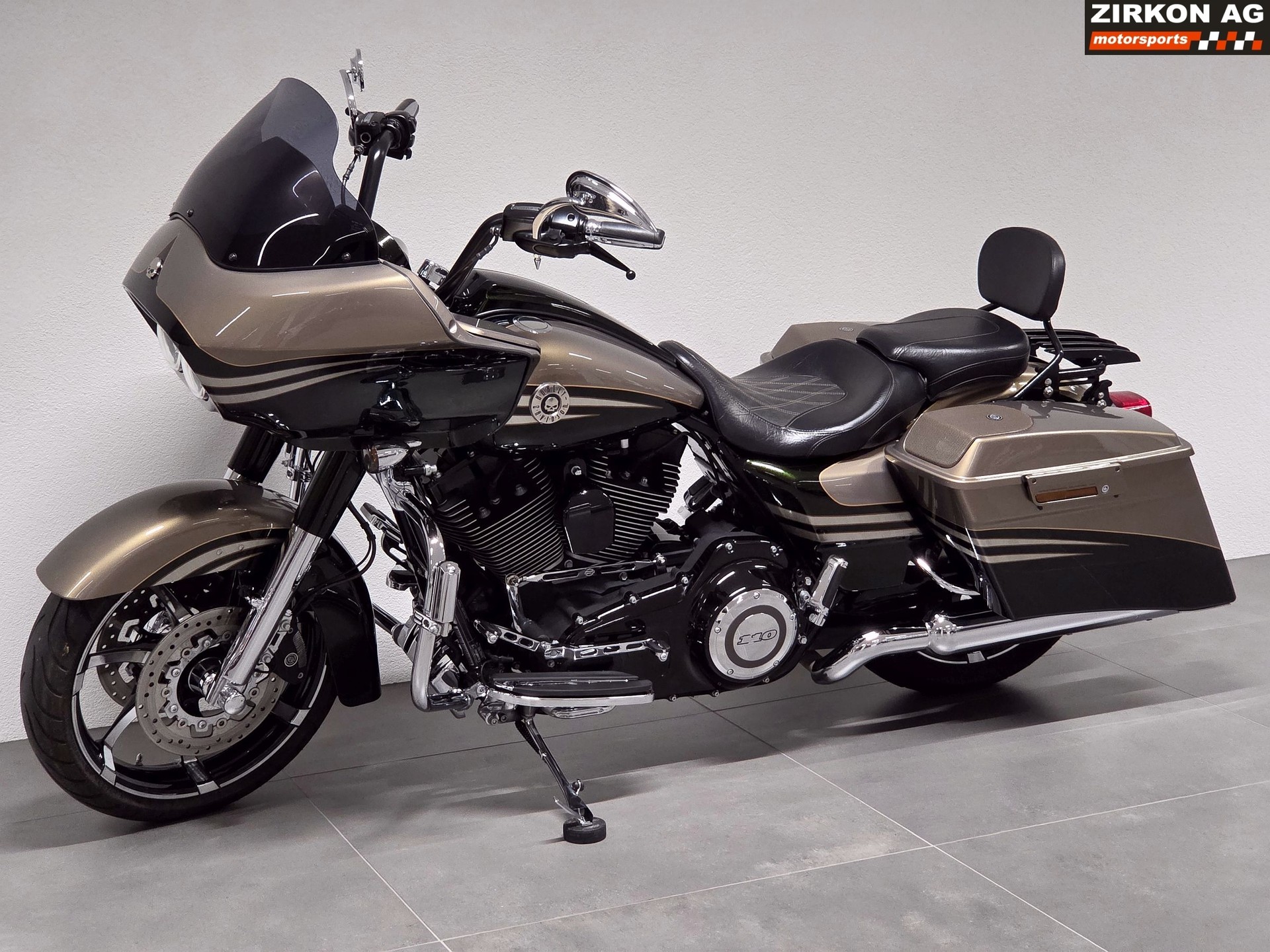 HARLEY-DAVIDSON FLTRXSE Road Glide Custom ABS CVO-image-8