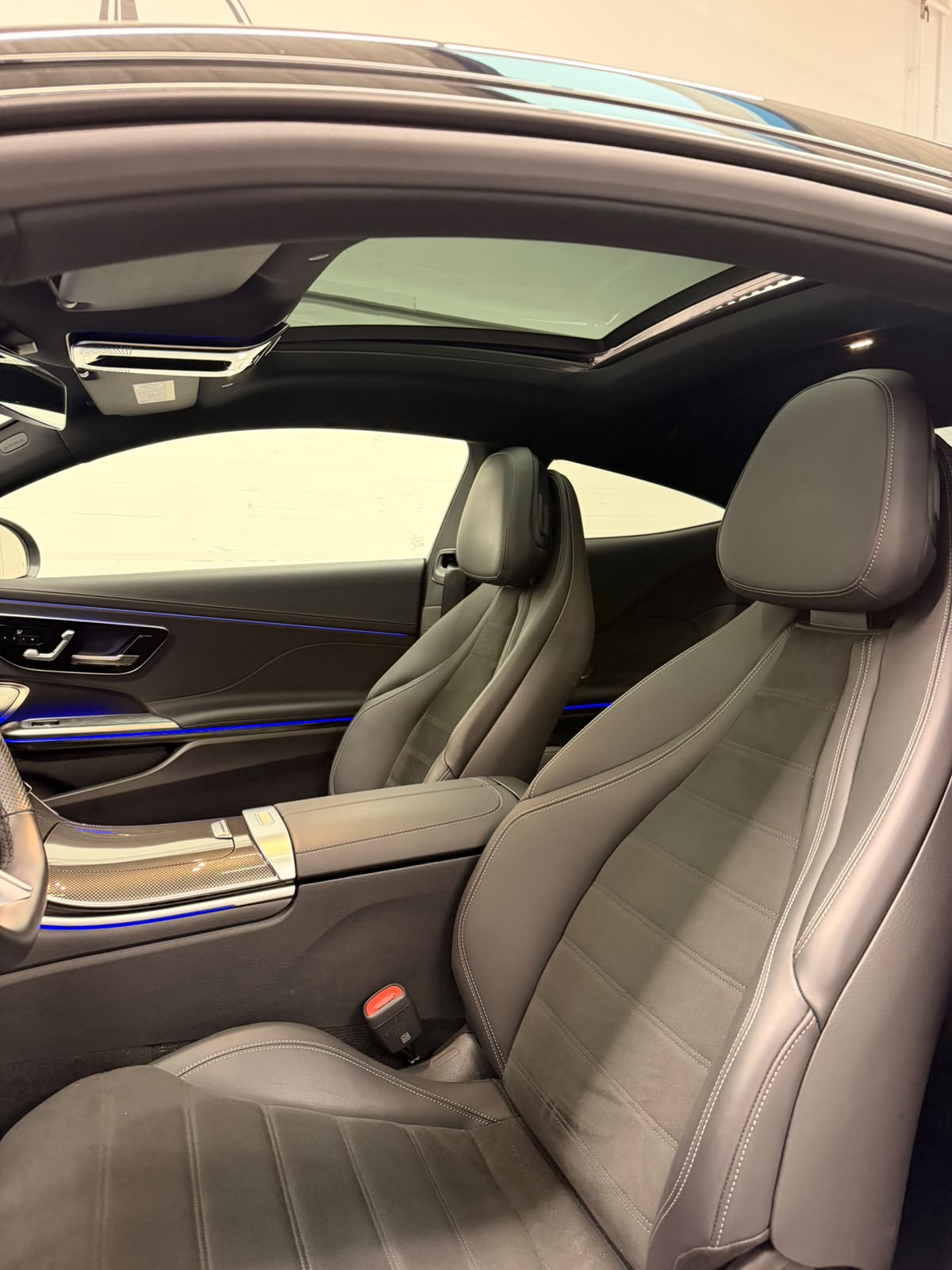 MERCEDES-BENZ CLE 200 Coupé All Black Performance 4Matic 9G-Tronic-image-11