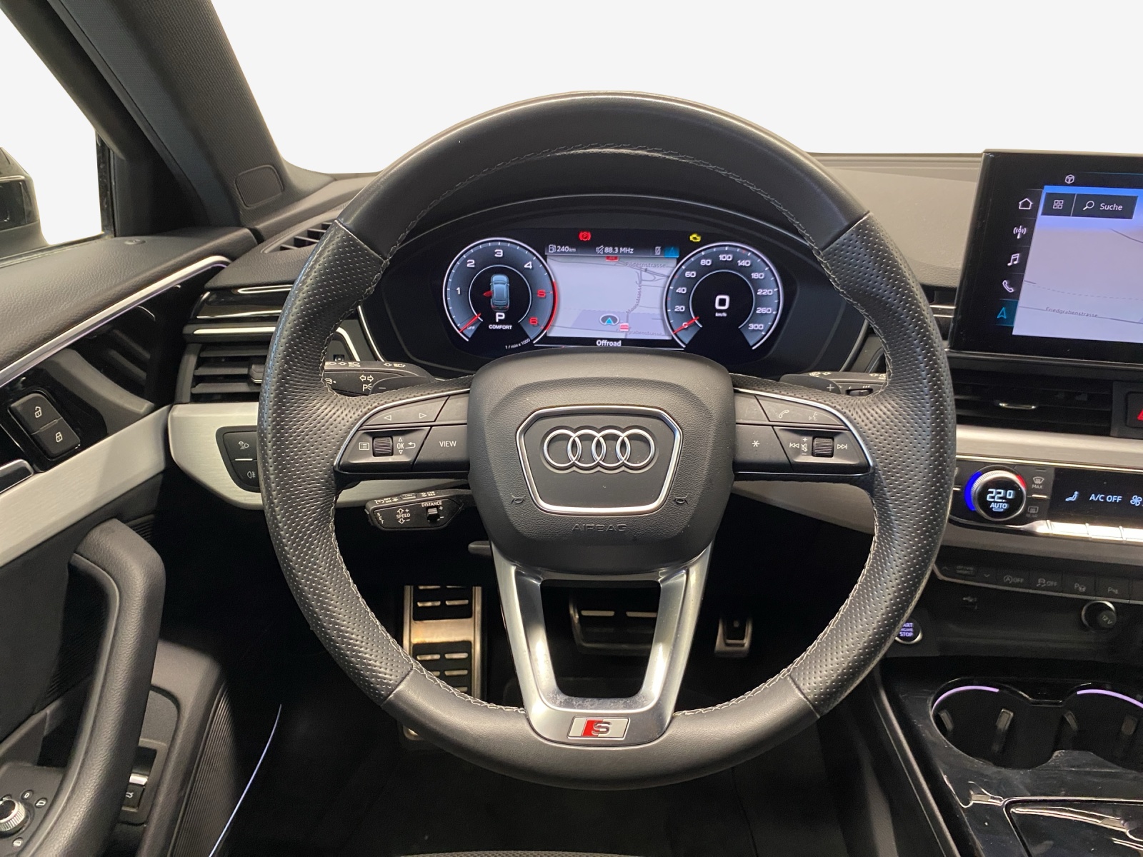 AUDI A4 Avant 40 TDI S line Attraction quattro S-tronic-image-9