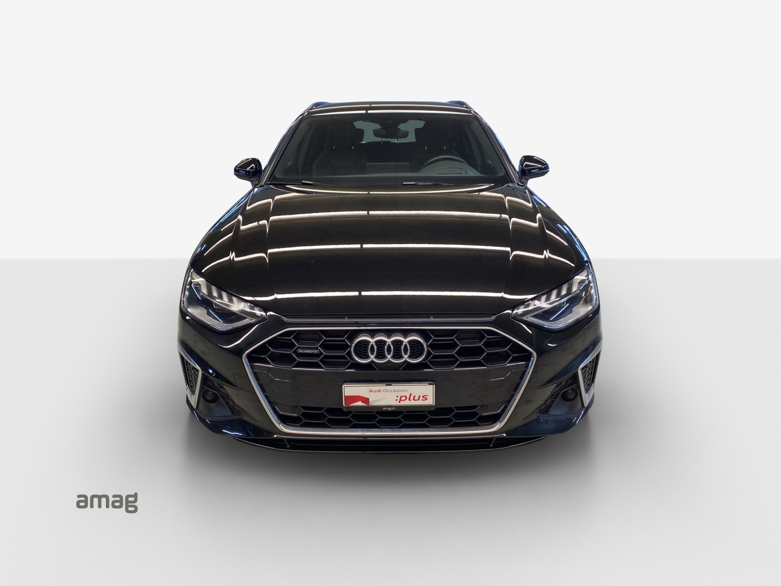 AUDI A4 Avant 40 TDI S line Attraction quattro S-tronic-image-6