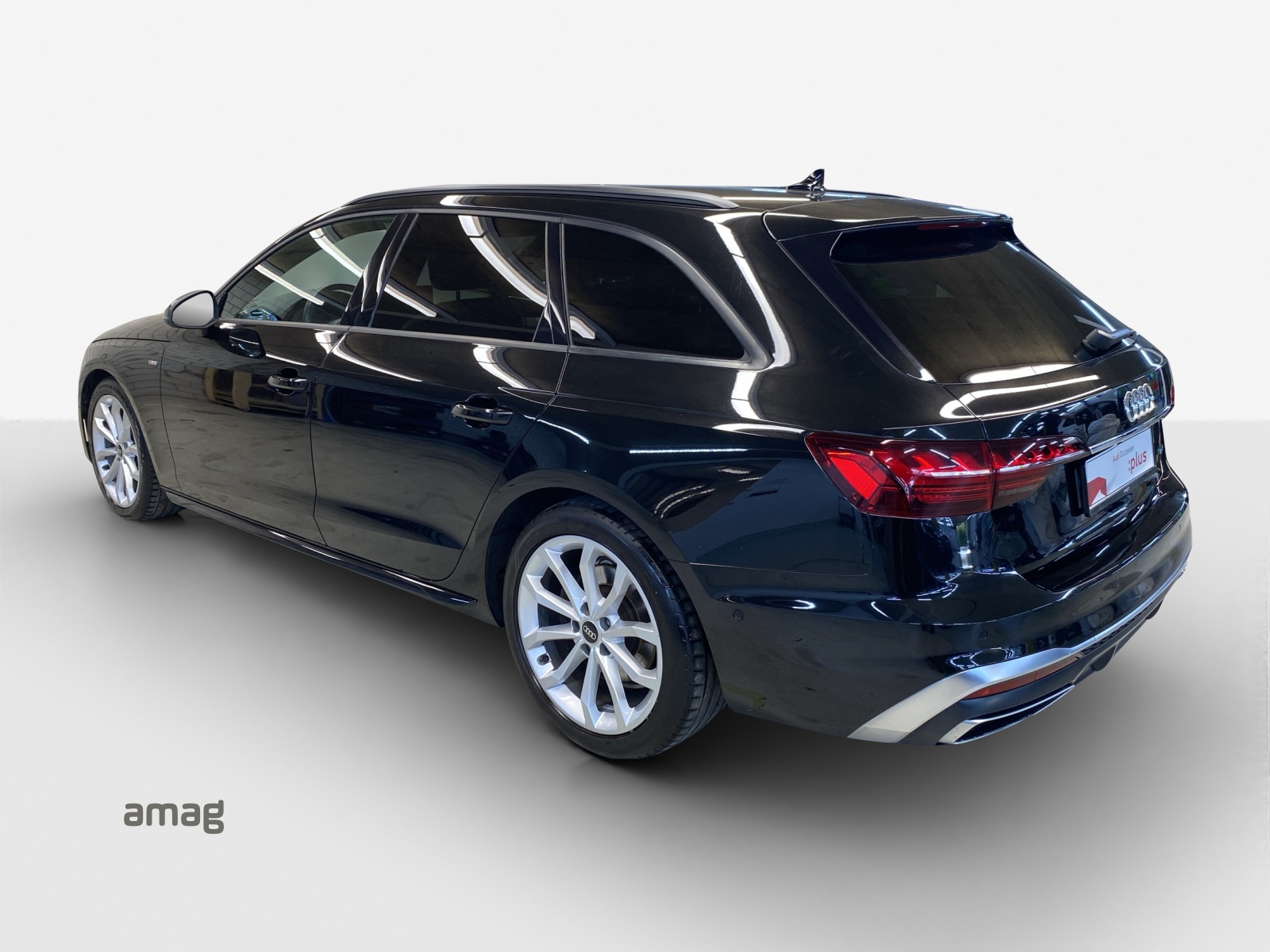 AUDI A4 Avant 40 TDI S line Attraction quattro S-tronic-image-2