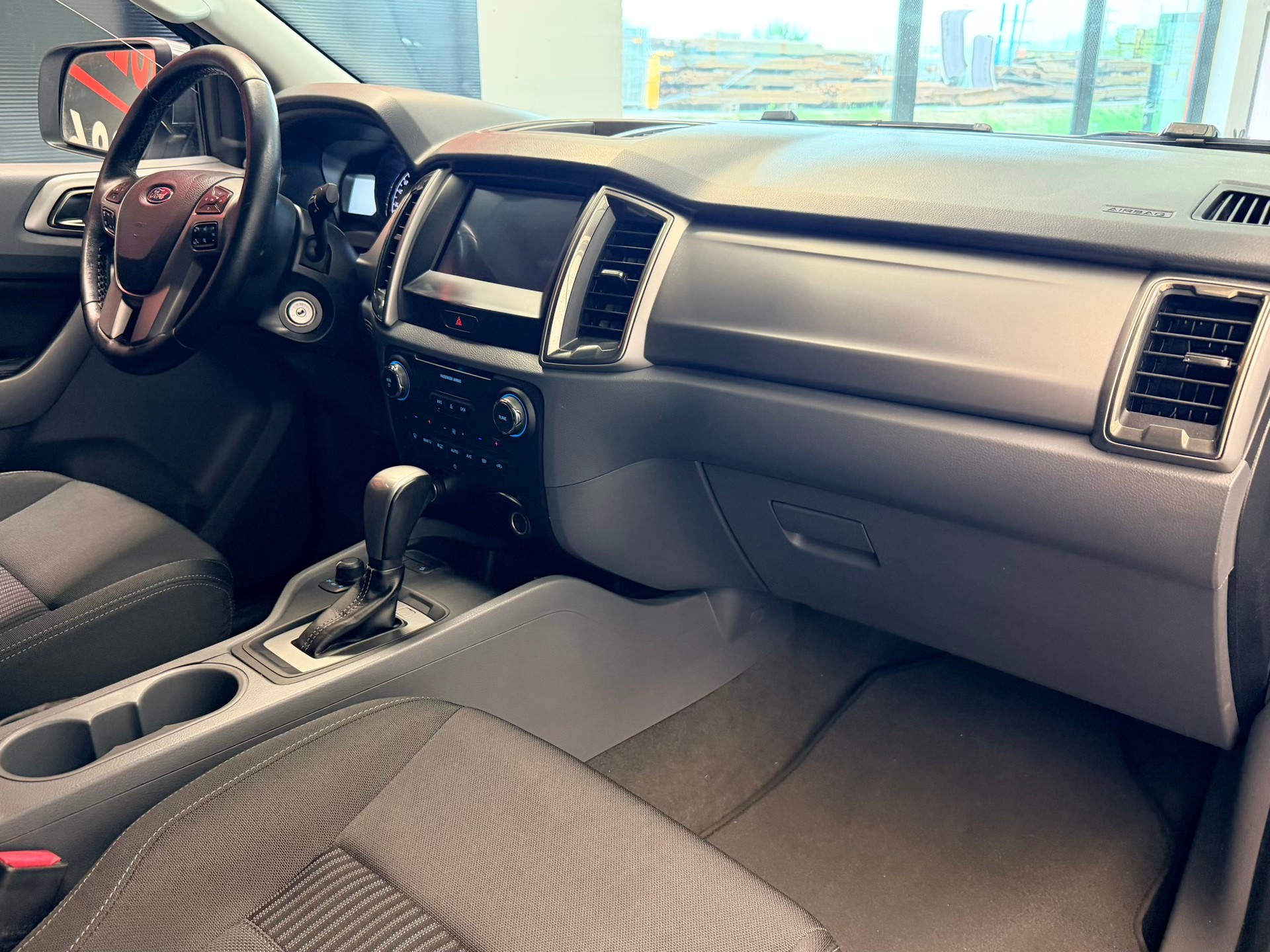 FORD Ranger XLT 2.2 TDCi 4x4 A-image-15