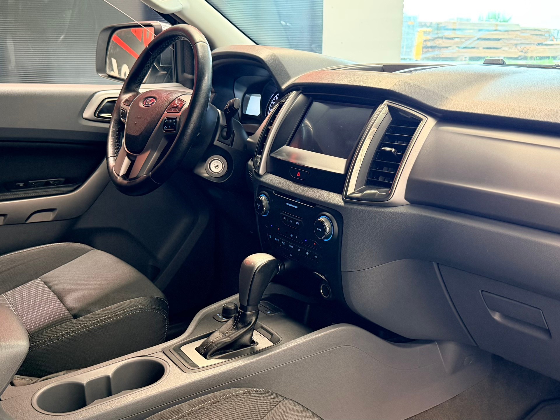FORD Ranger XLT 2.2 TDCi 4x4 A-image-16
