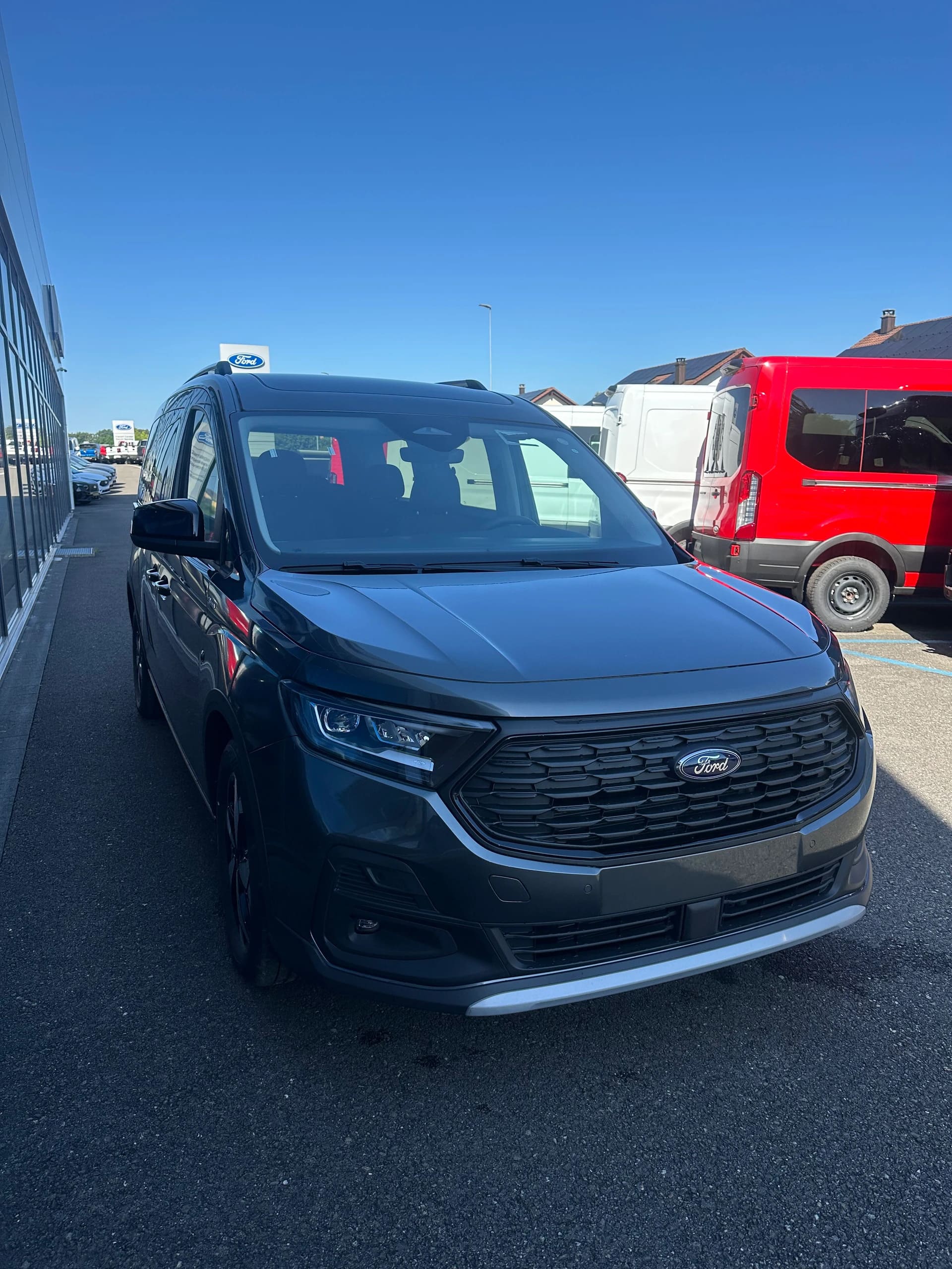 FORD TOURNEO CONNECT Grand 1.5 EcoB PHEV Active-image-7