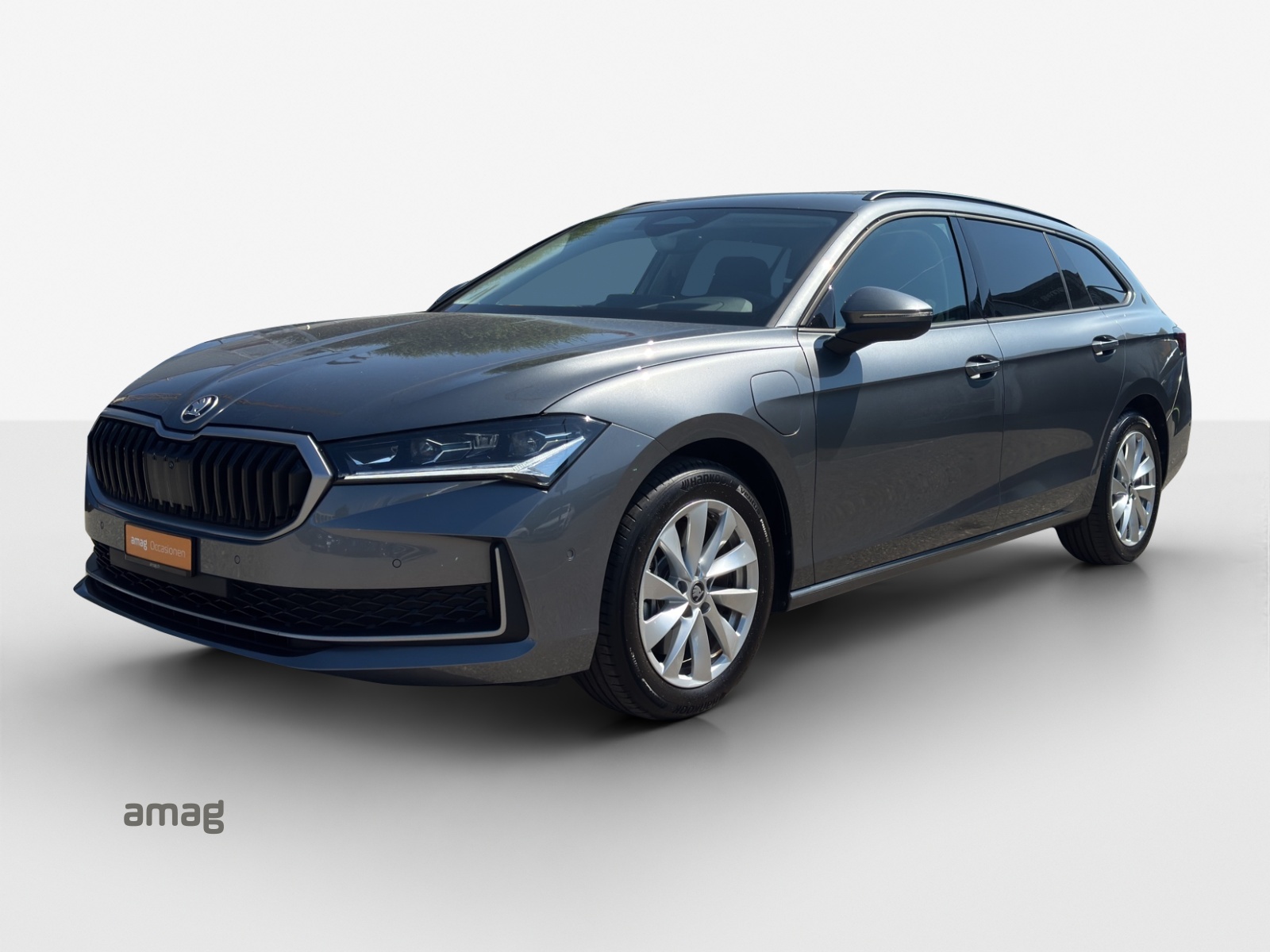SKODA Superb Combi 1.5 TSI PHEV Selection DSG-image-0