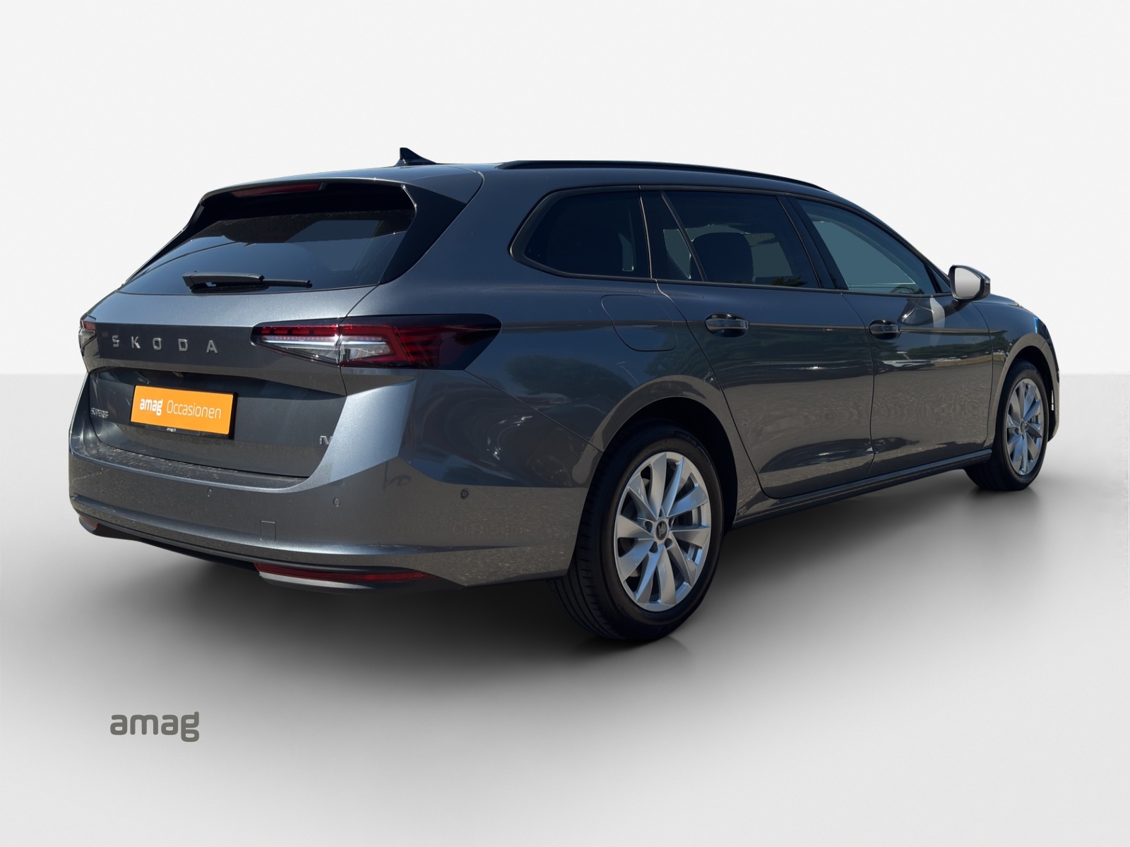 SKODA Superb Combi 1.5 TSI PHEV Selection DSG-image-4