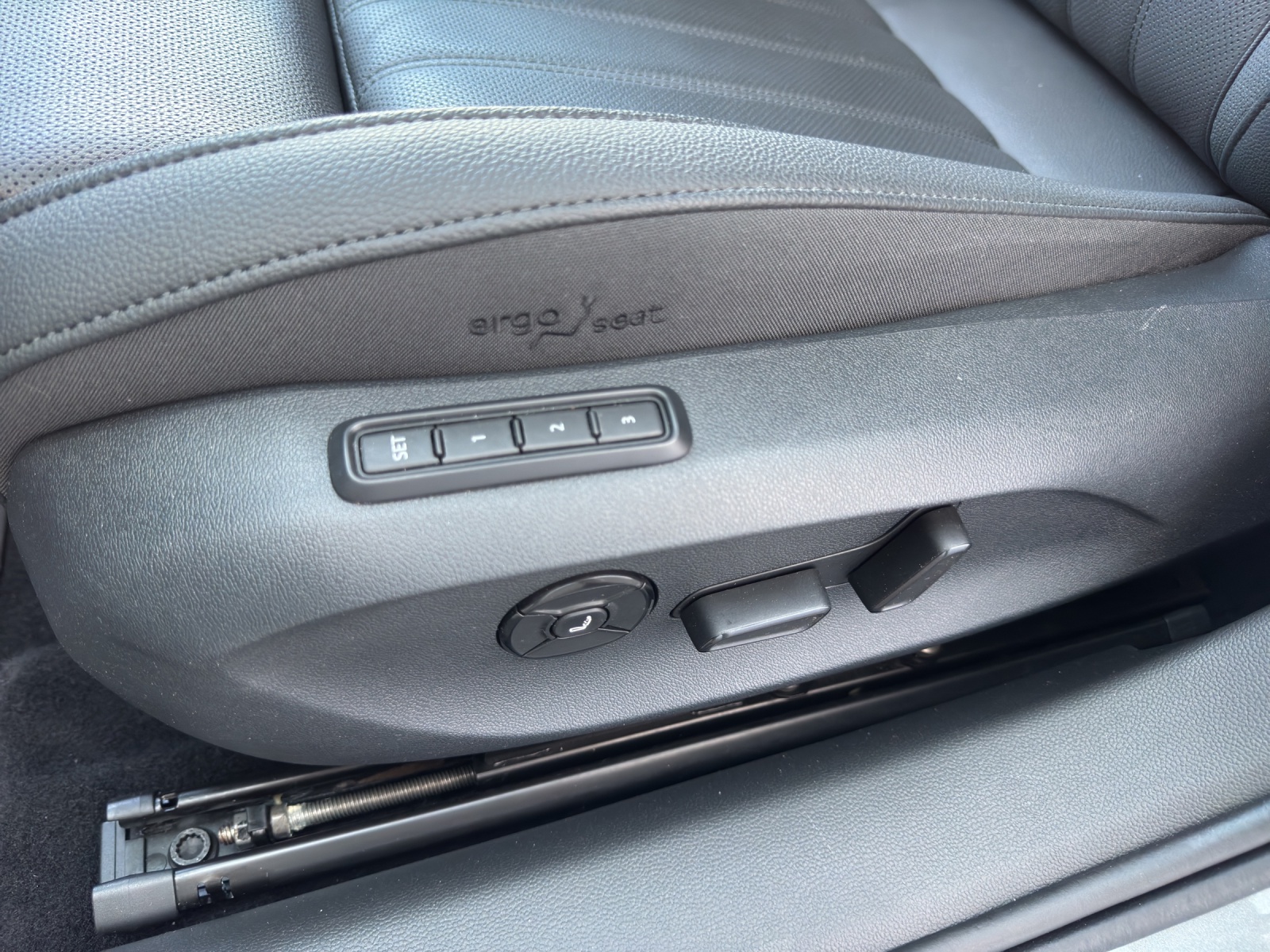 SKODA Superb Combi 1.5 TSI PHEV Selection DSG-image-13