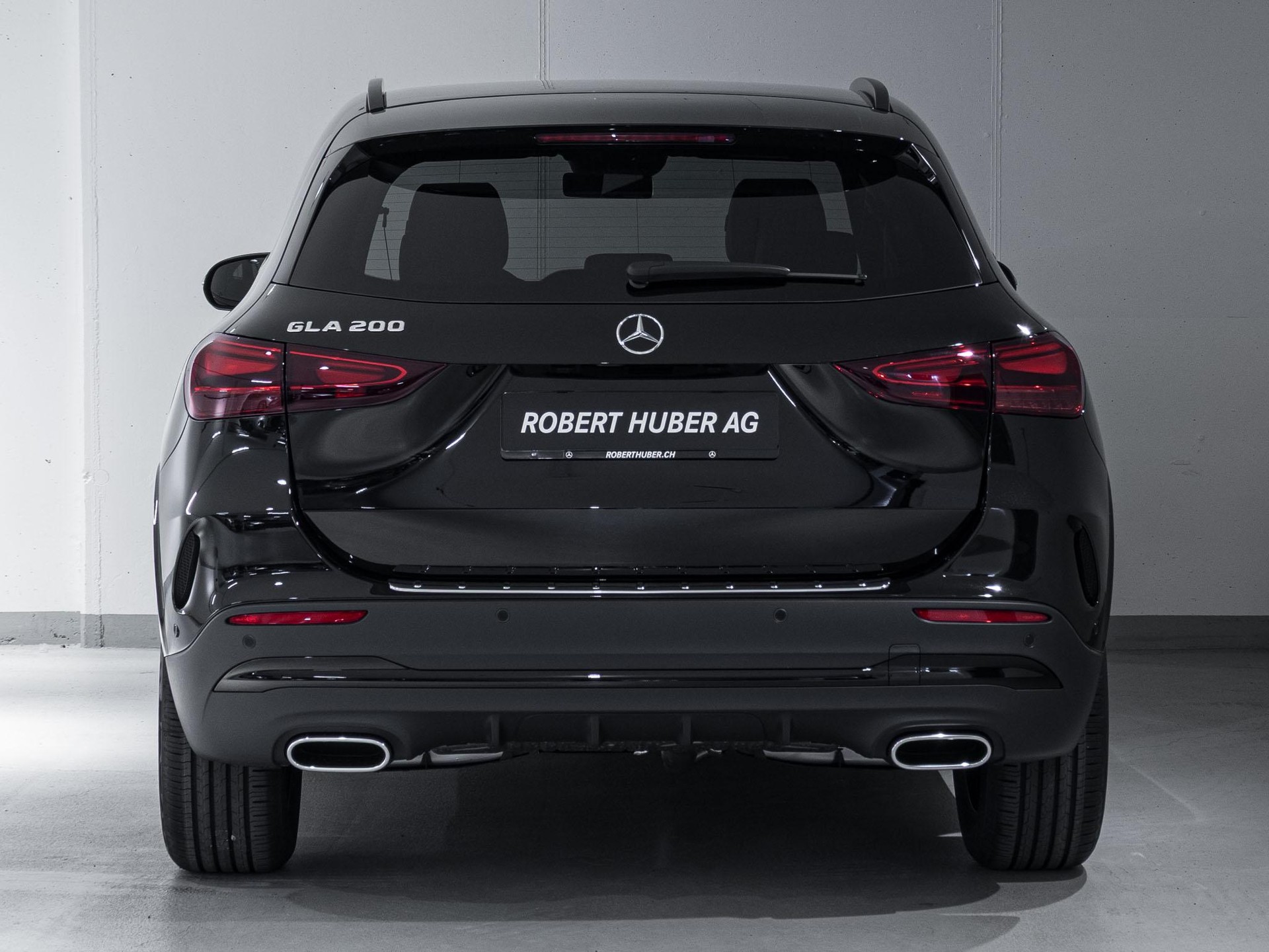 MERCEDES-BENZ GLA 200 "Night Star"-image-5