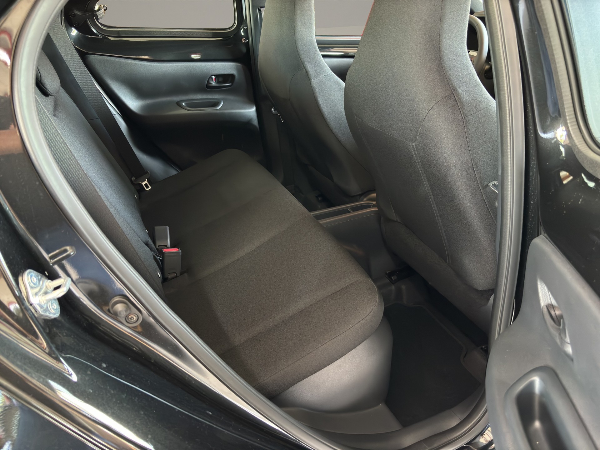 TOYOTA Aygo X 1.5 VVT-i HSD Trend e-CVT-image-18