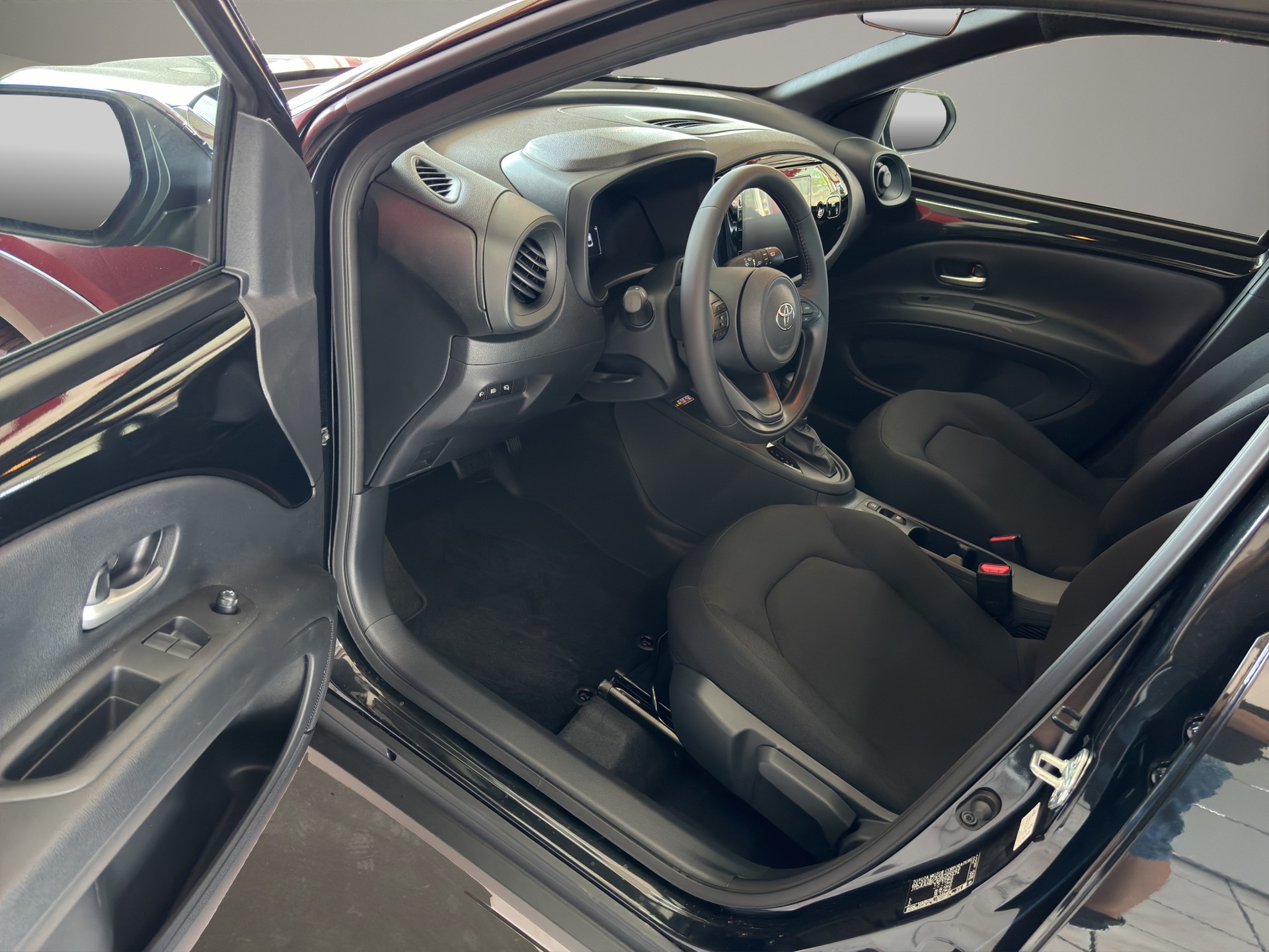 TOYOTA Aygo X 1.5 VVT-i HSD Trend e-CVT-image-17