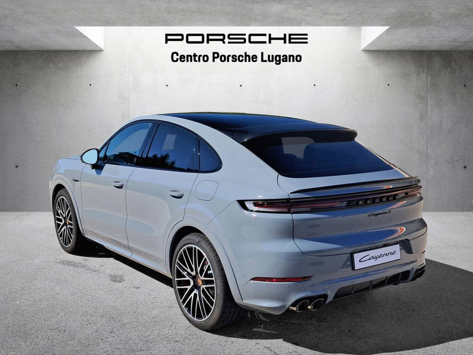 PORSCHE Cayenne S E-Hybrid Coupé Black Edition-image-6