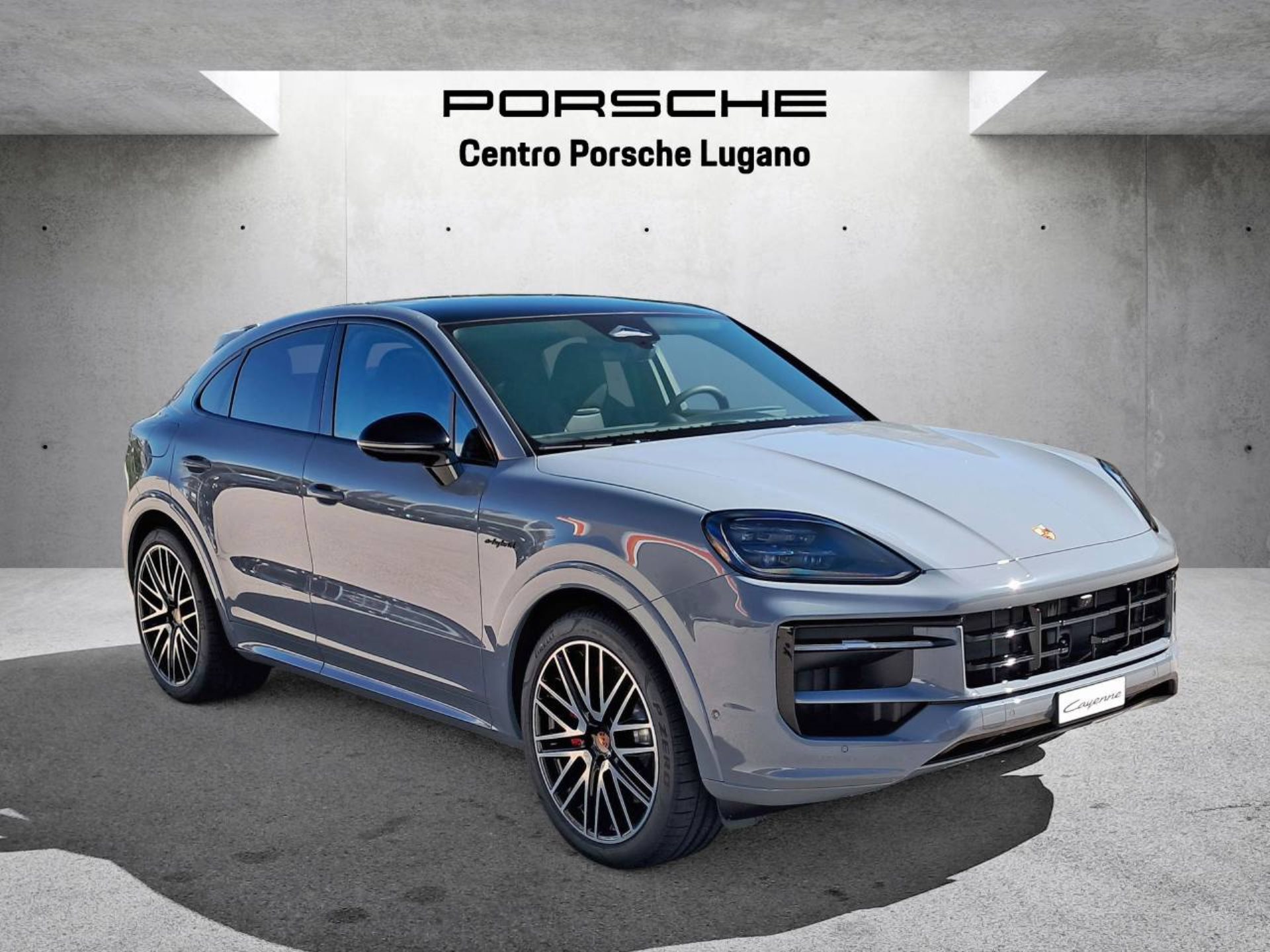 PORSCHE Cayenne S E-Hybrid Coupé Black Edition-image-5