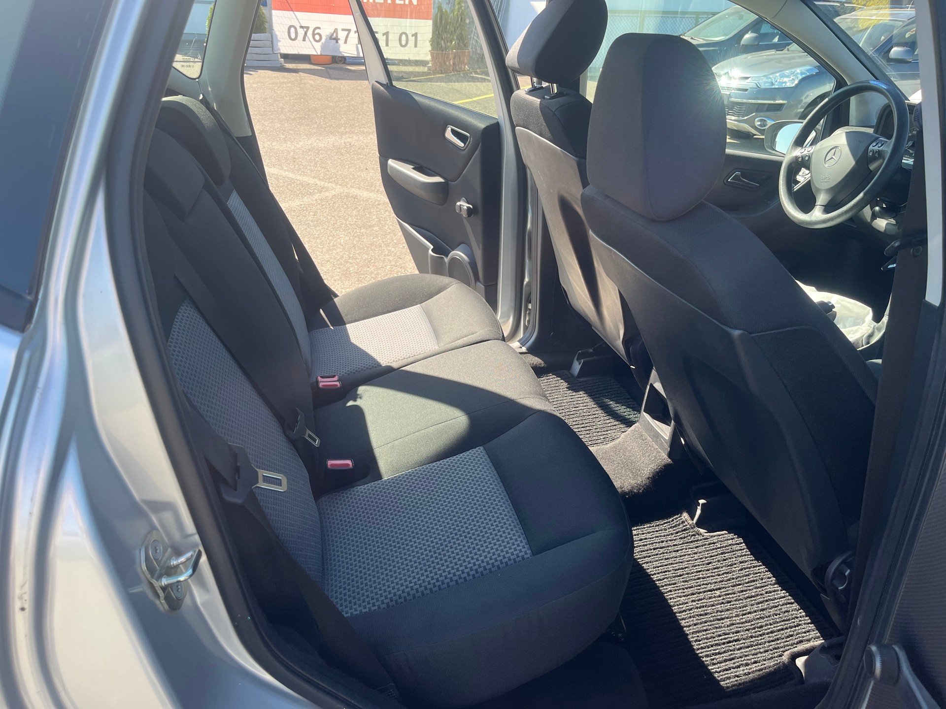 MERCEDES-BENZ A 170 Classic-image-8