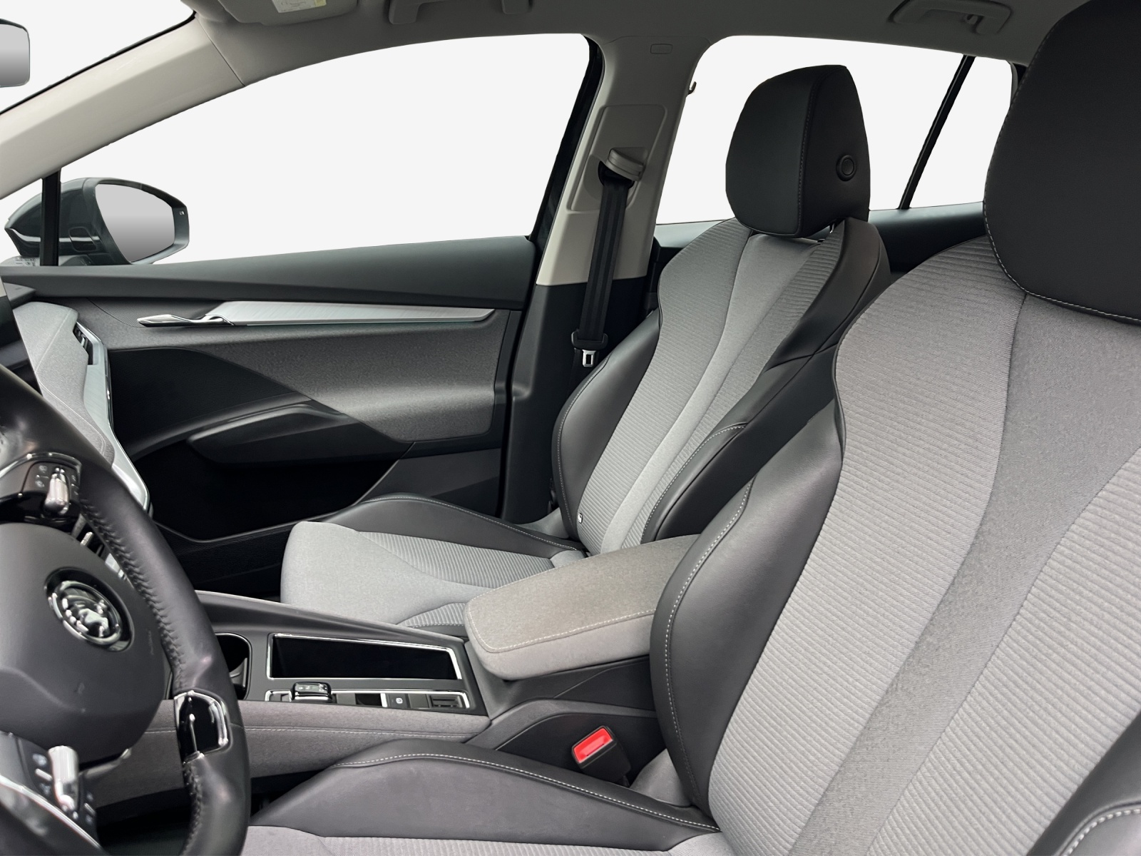 SKODA Enyaq iV 80-image-8
