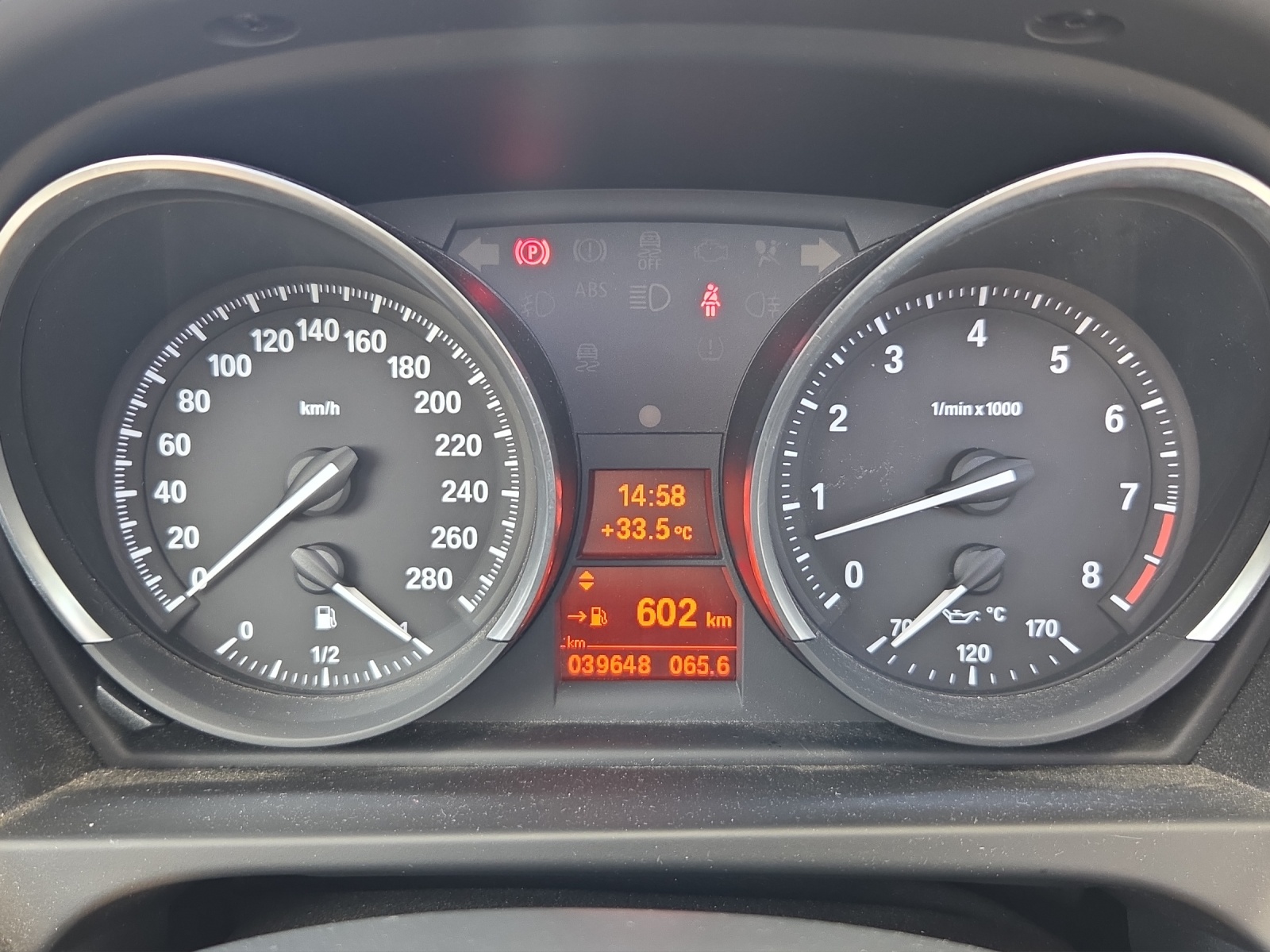 BMW Z4 sDrive30i-image-6