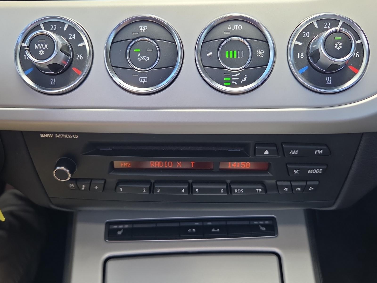 BMW Z4 sDrive30i-image-7