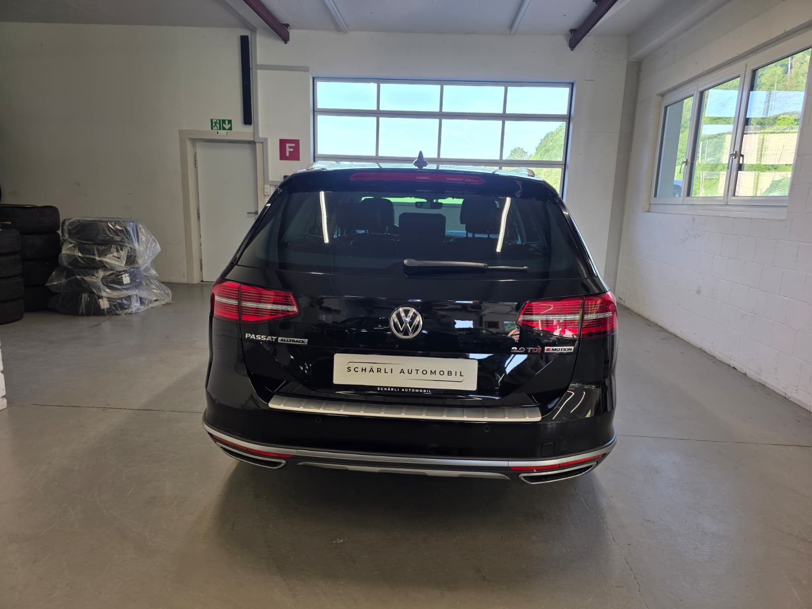 VW Passat Alltrack 2.0 TDI BMT 4Motion DSG-image-5